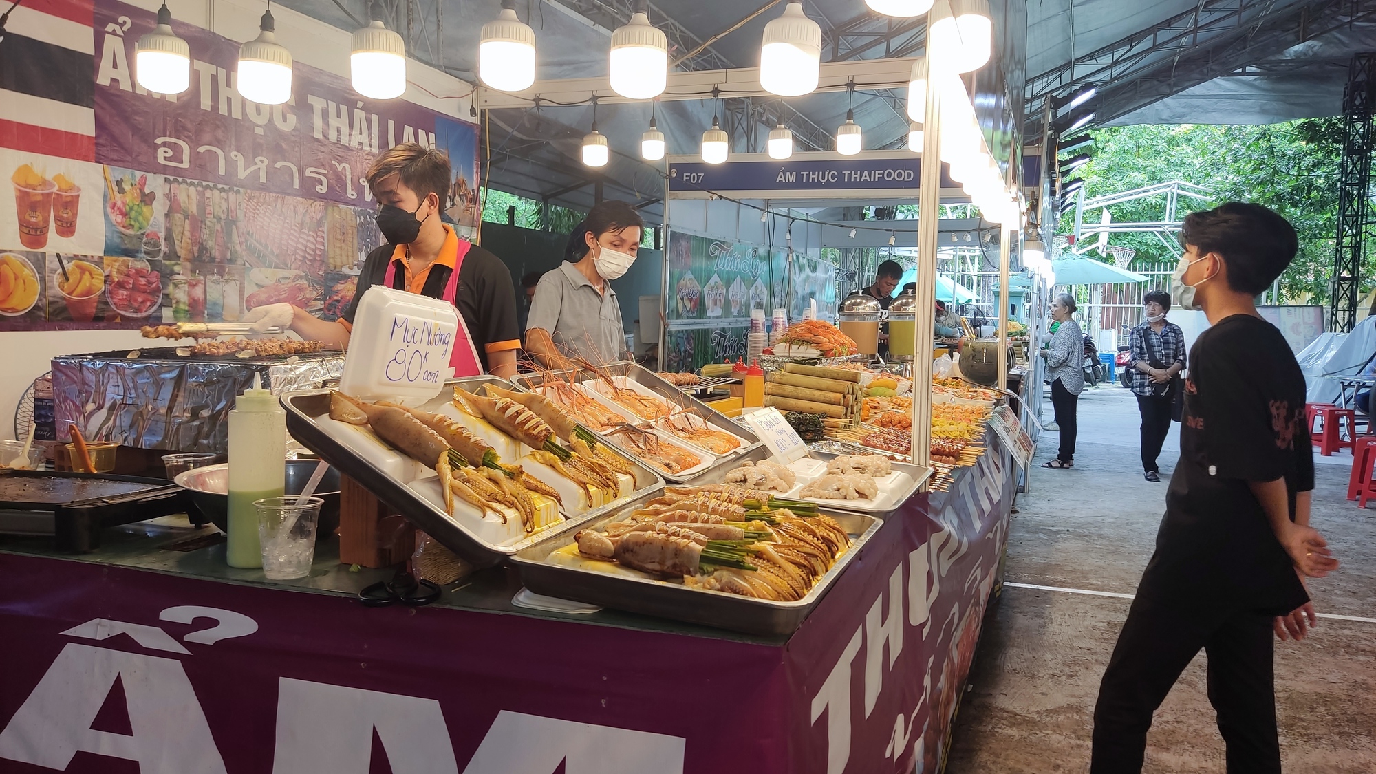 Hội chợ ẩm thực, hàng Thái Lan tái xuất sau hơn 2 năm dịch bệnh - Ảnh 7.