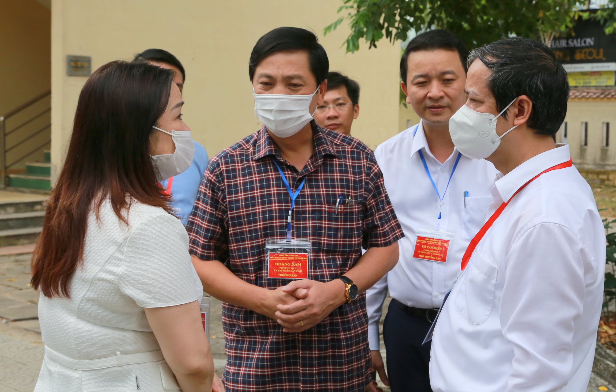 Bộ trưởng Nguyễn Kim Sơn kiểm tra công tác thi tại Quảng Trị - Ảnh 2.