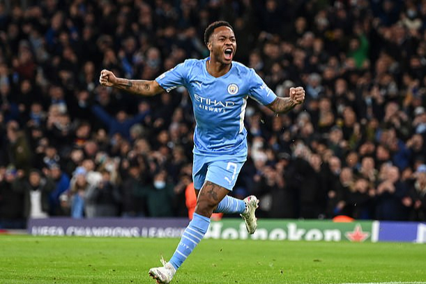 Sterling chờ gia nhập Chelsea, nhận lương cao nhất Stamford Bridge - Ảnh 1.