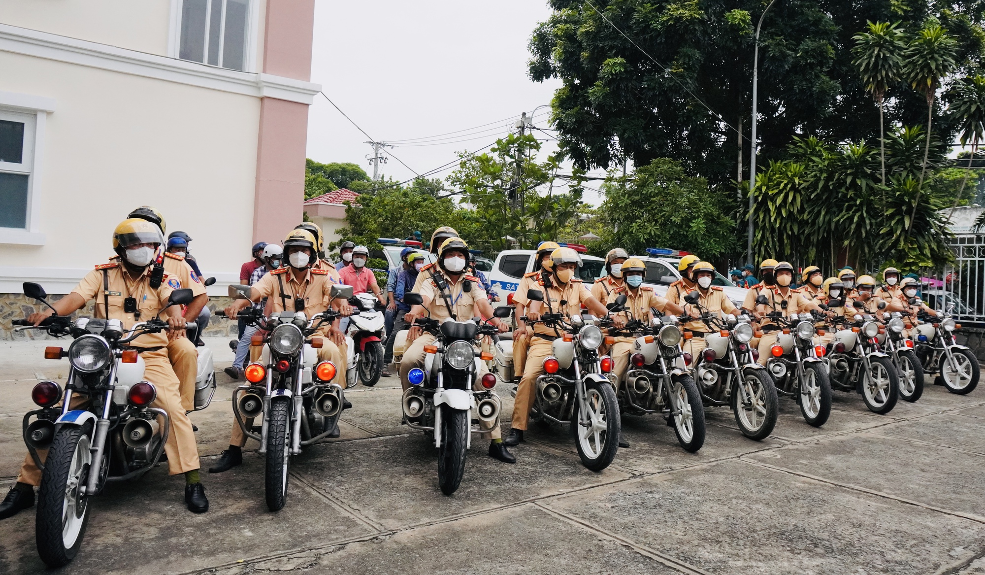 C&ocirc;ng an TP Thủ Đức mở cao điểm trấn &aacute;p tội phạm - Ảnh 8.