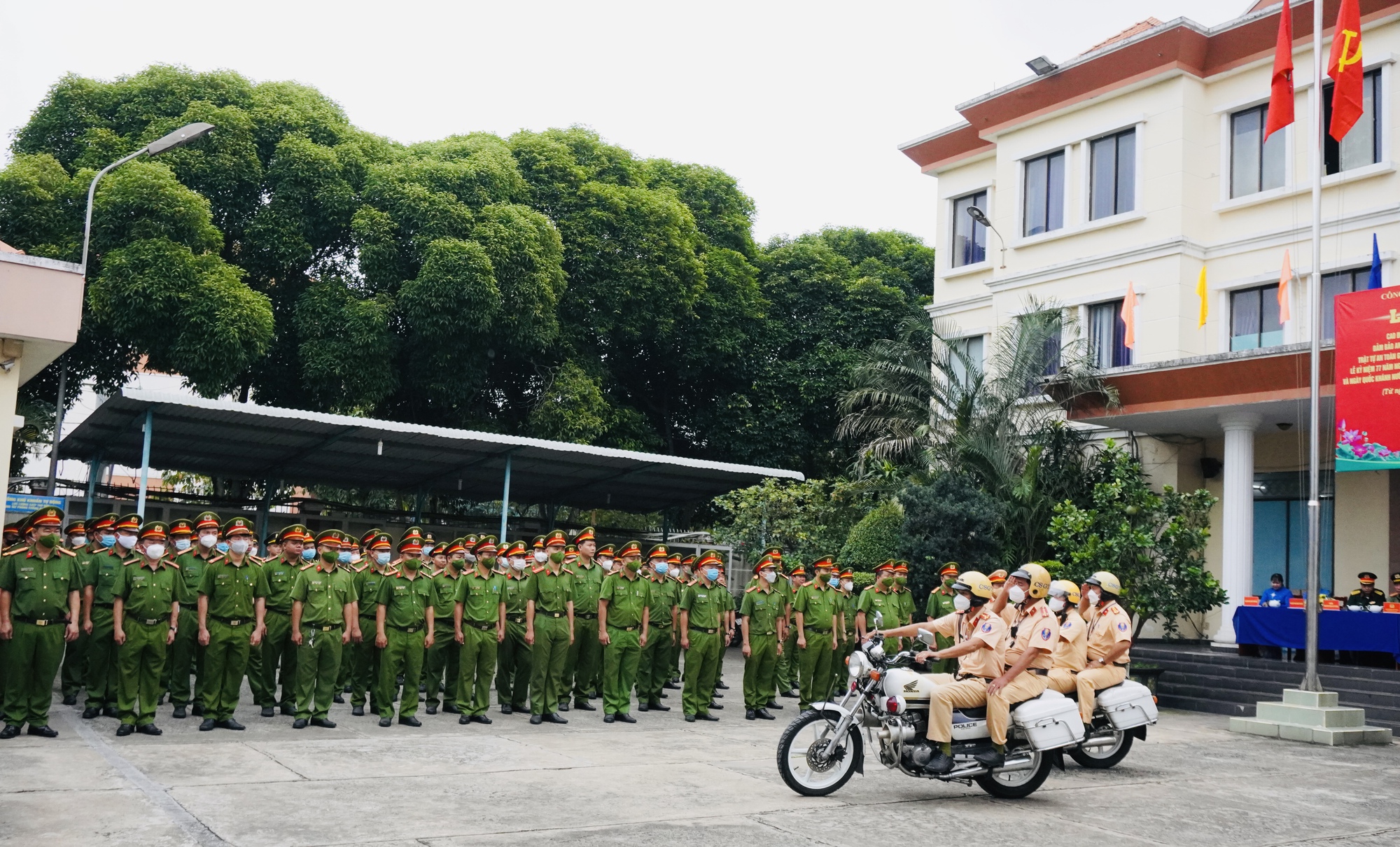 C&ocirc;ng an TP Thủ Đức mở cao điểm trấn &aacute;p tội phạm - Ảnh 10.