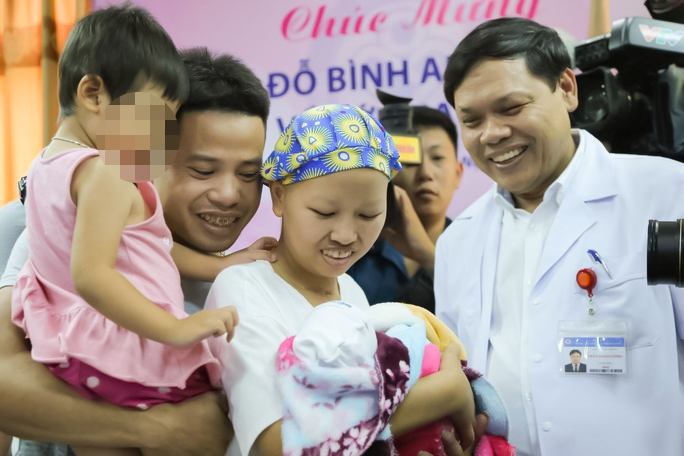 NGƯỜI MẮC BỆNH NAN Y THOÁT CHẾT KỂ CHUYỆN (kỳ 4): Nước mắt của sản phụ ung thư giai đoạn cuối- Ảnh 6.