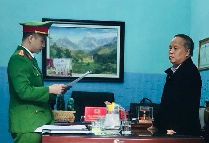Gây thất thoát 8,8 tỉ đồng, nguyên chủ tịch huyện ở Thanh Hóa bị khai trừ Đảng - Ảnh 1. Gây thất thoát 8,8 tỉ đồng, nguyên chủ tịch huyện ở Thanh Hóa bị khai trừ Đảng - Ảnh 1.