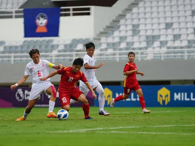Thắng đậm Myanmar, tuyển Việt Nam vào chung kết Giải Nữ U18 Đông Nam Á - Ảnh 2.