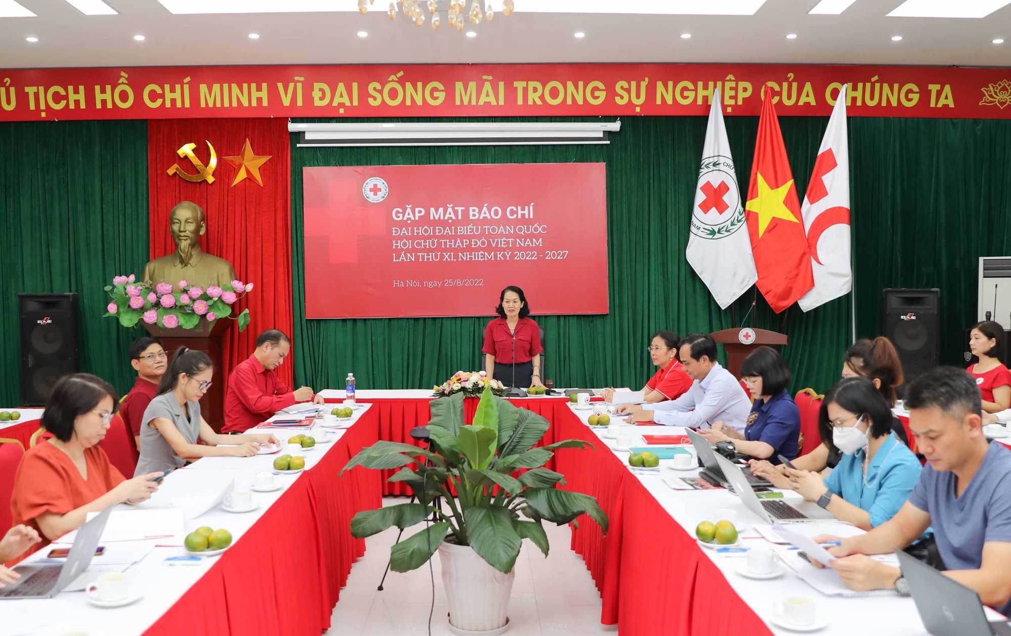 Cải thiện điều kiện lao động, tuyên truyền pháp luật cho ngư dân - Ảnh 1. Cải thiện điều kiện lao động, tuyên truyền pháp luật cho ngư dân - Ảnh 1.