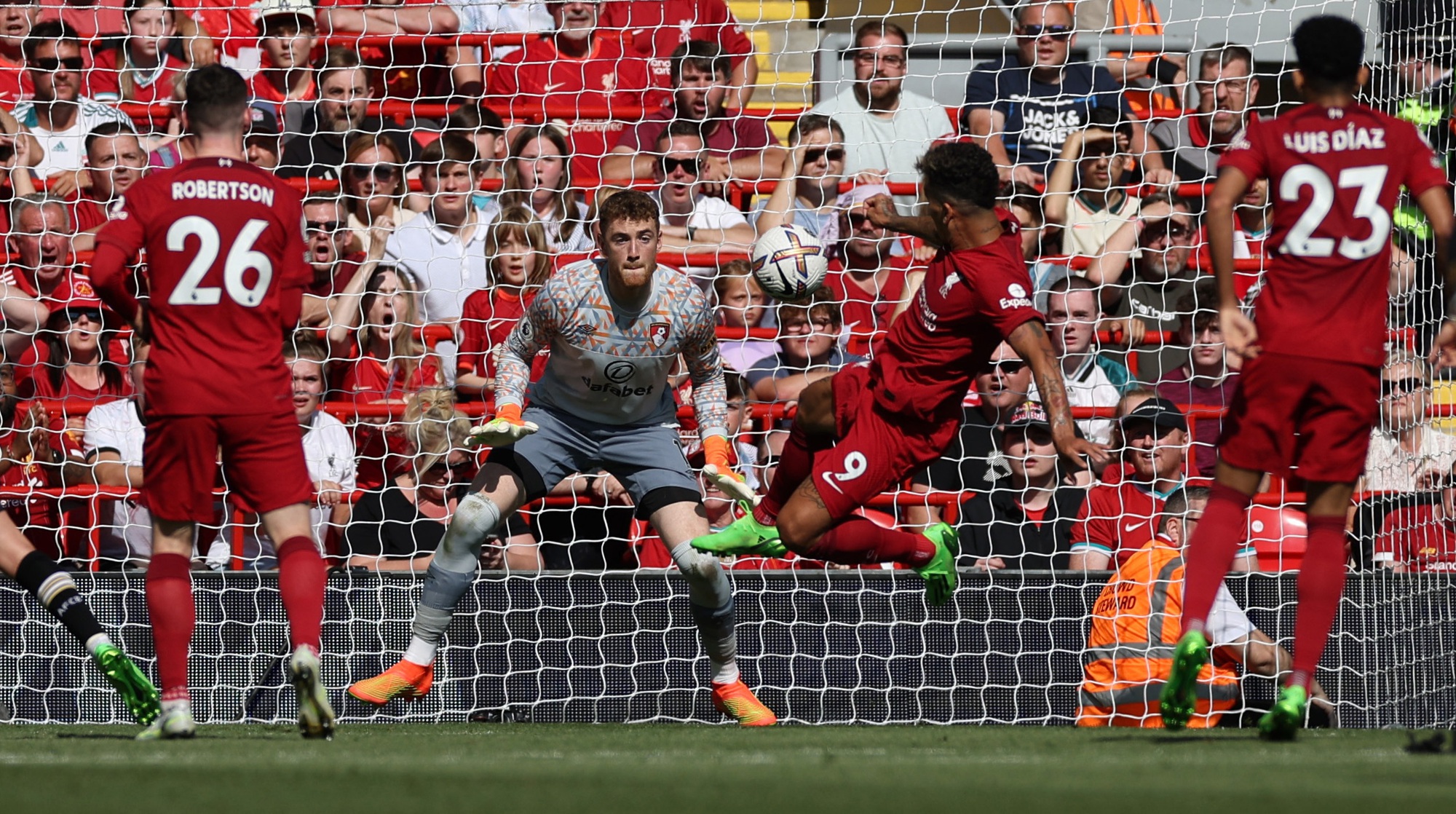 Thắng vùi dập Bournemouth 9-0, Liverpool bắt kịp kỷ lục xứ sương mù - Ảnh 6.