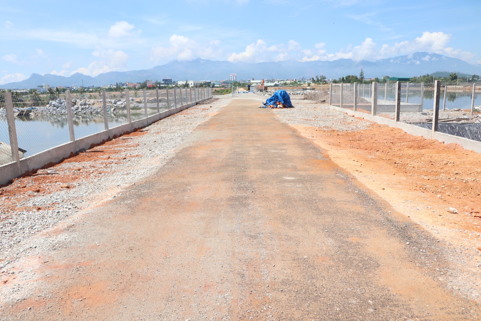 Phạt 70 triệu đồng, cưỡng chế công trình lấn sông Trường Giang trái phép - Ảnh 3. Phạt 70 triệu đồng, cưỡng chế công trình lấn sông Trường Giang trái phép - Ảnh 3.
