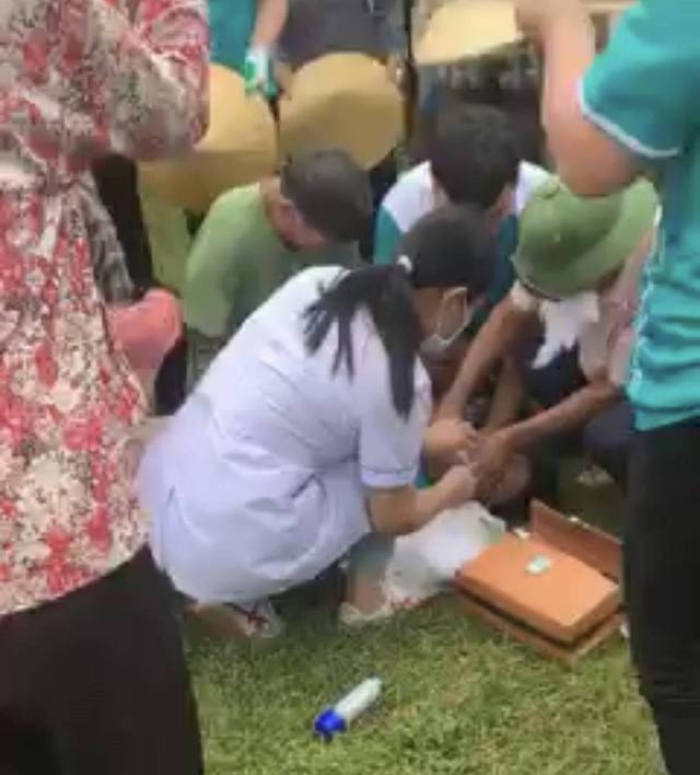 Nam thanh niên đột quỵ rồi tử vong khi chơi kéo co - Ảnh 1. Nam thanh niên đột quỵ rồi tử vong khi chơi kéo co - Ảnh 1.