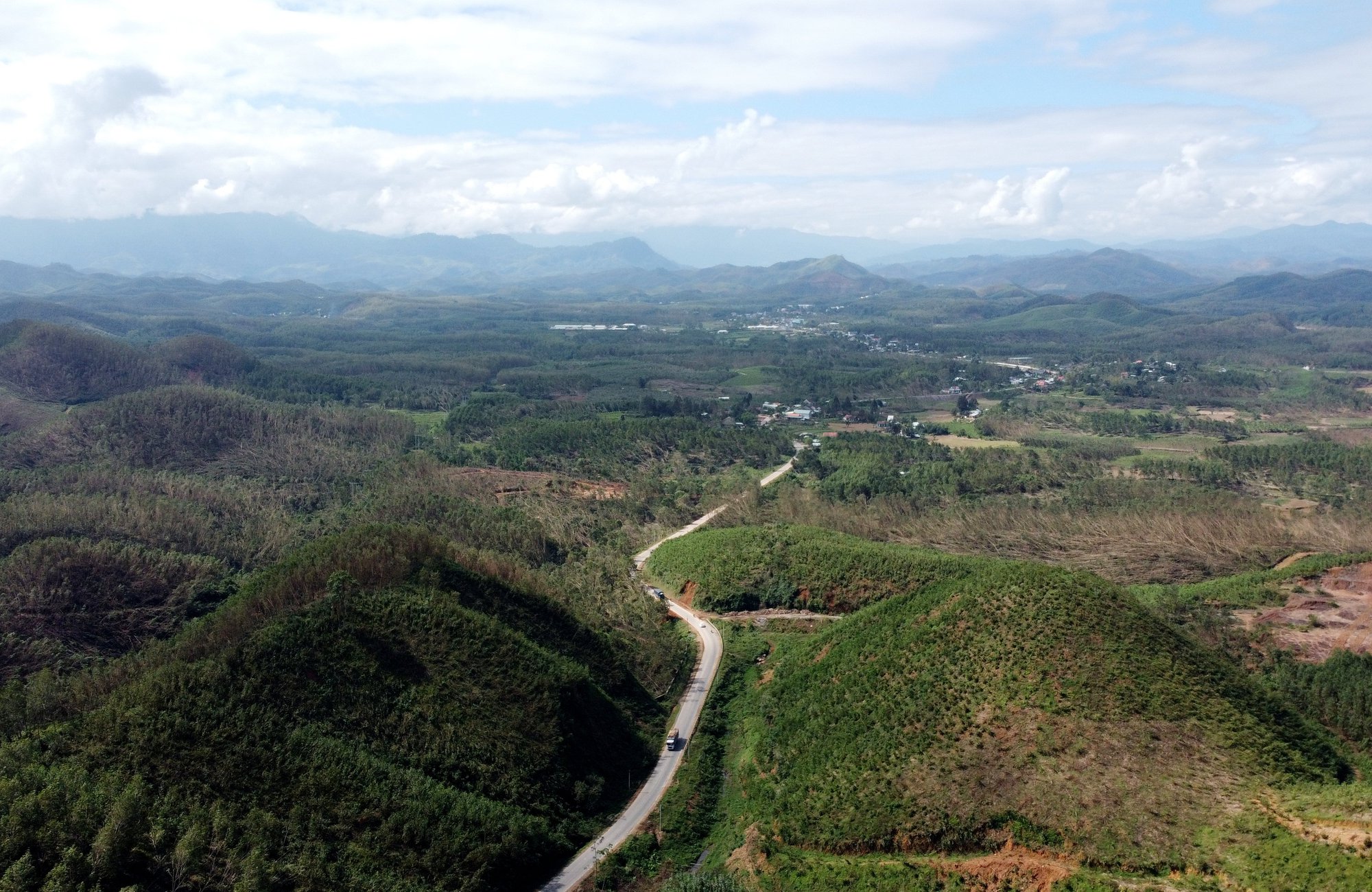 Hơn 1.800 tỉ nâng cấp tuyến quốc lộ ở Quảng Nam - Ảnh 1.