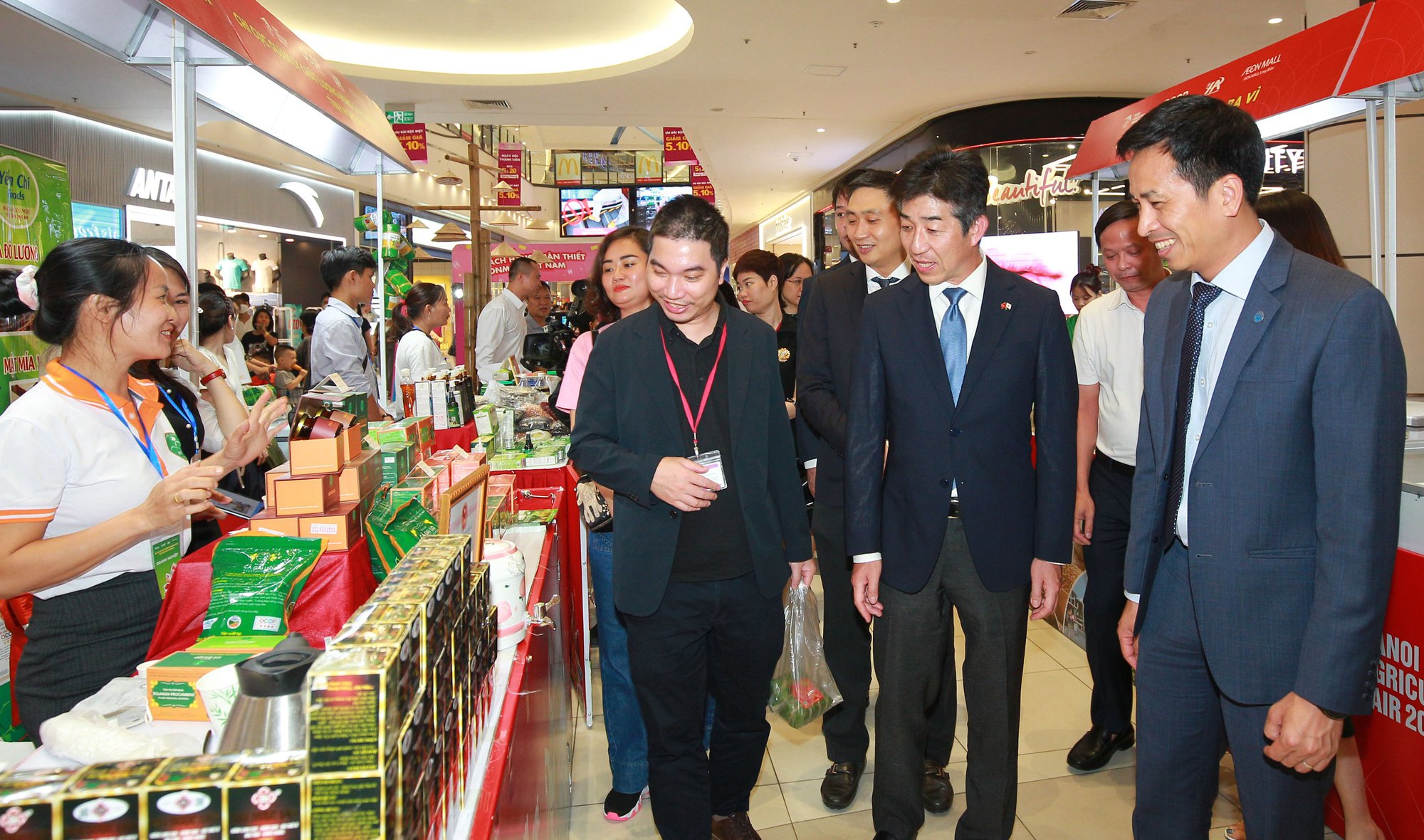 80 doanh nghiệp tham gia Hội chợ xúc tiến thương mại nông nghiệp, sản phẩm OCOP tại Hà Nội - Ảnh 1.