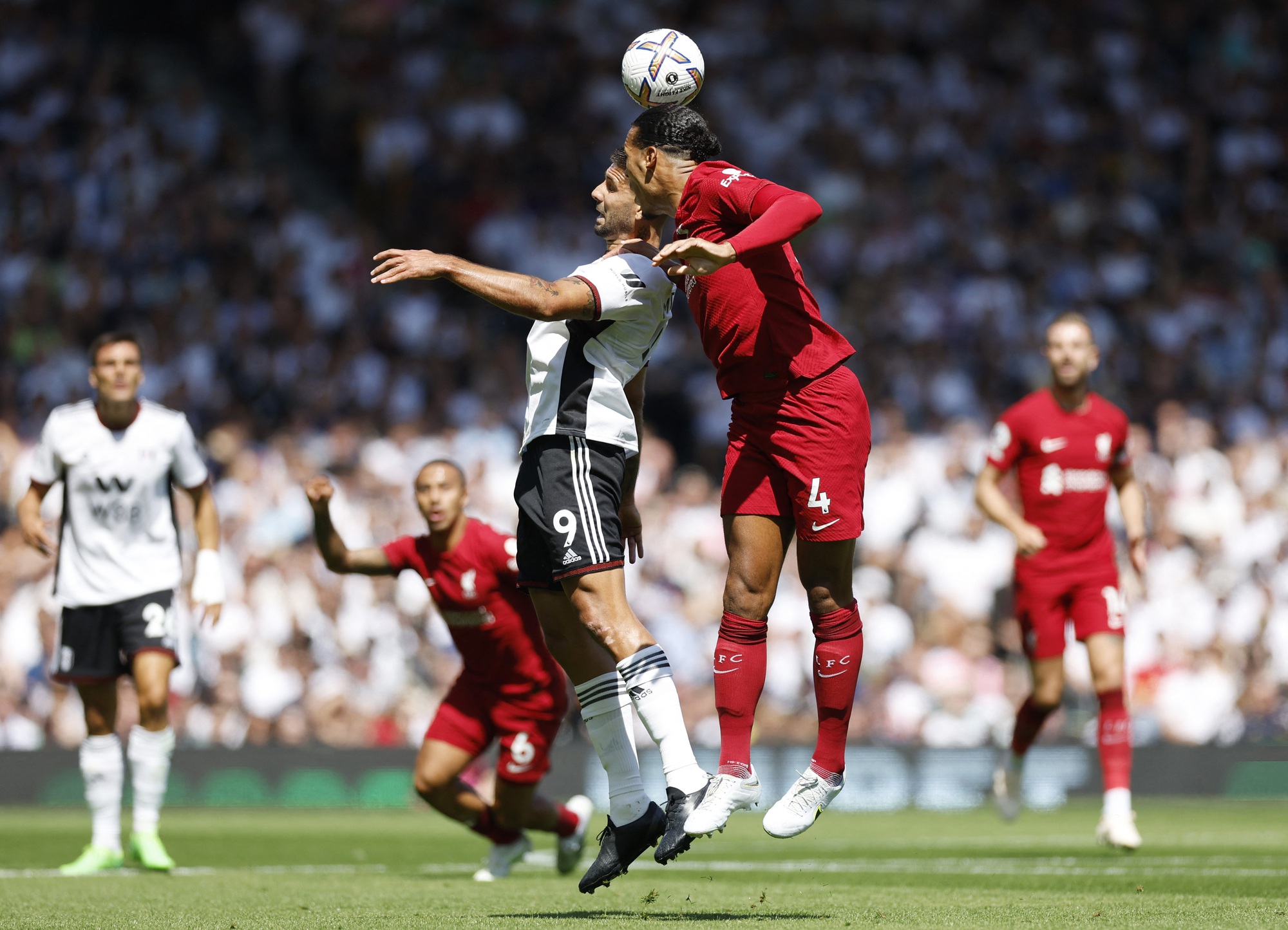 Tân binh Nunez bùng nổ, Liverpool chật vật cầm chân Fulham - Ảnh 1.
