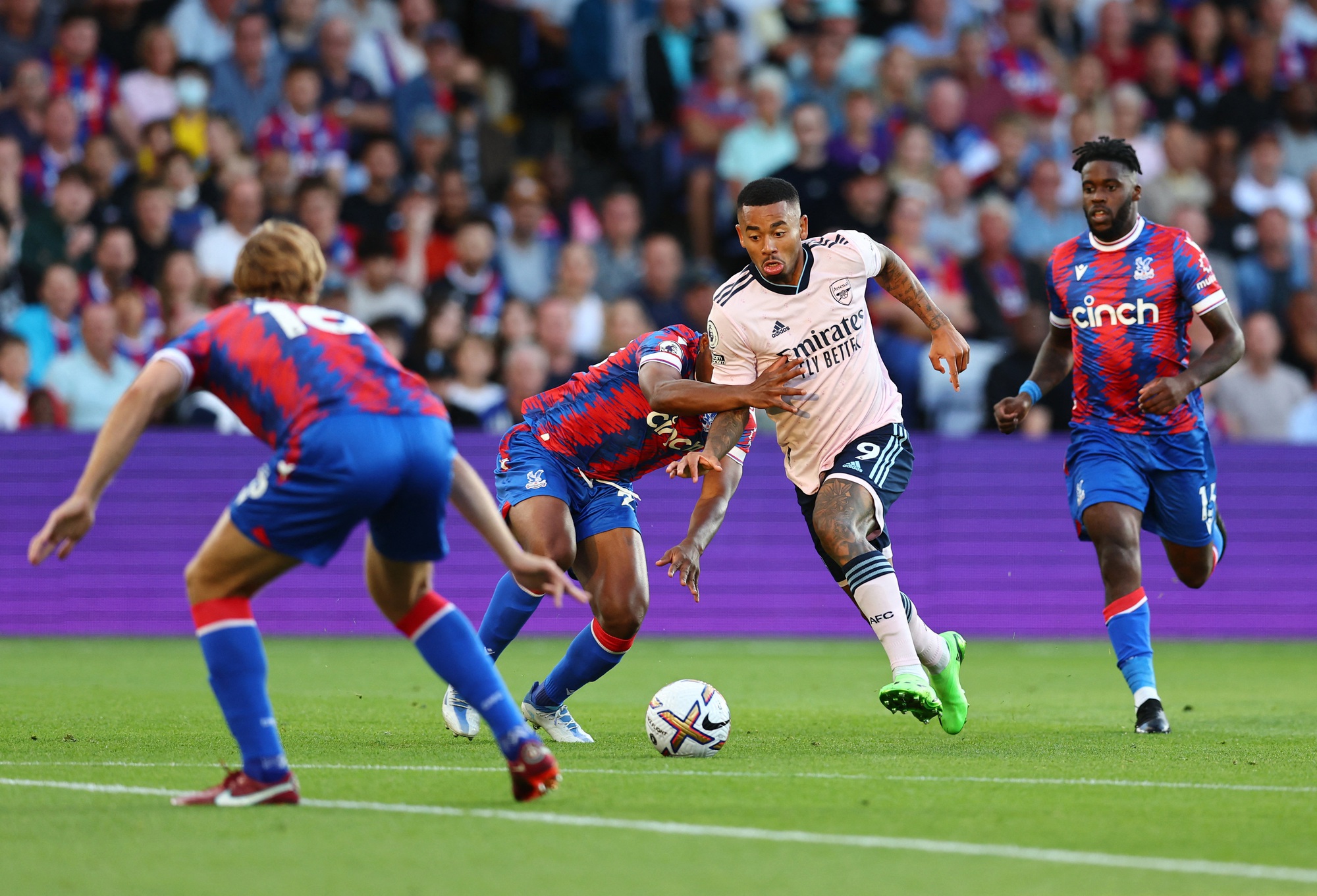 Bắn hạ pháo đài Selhurst Park, Arsenal ra quân tưng bừng giải Ngoại hạng - Ảnh 3.