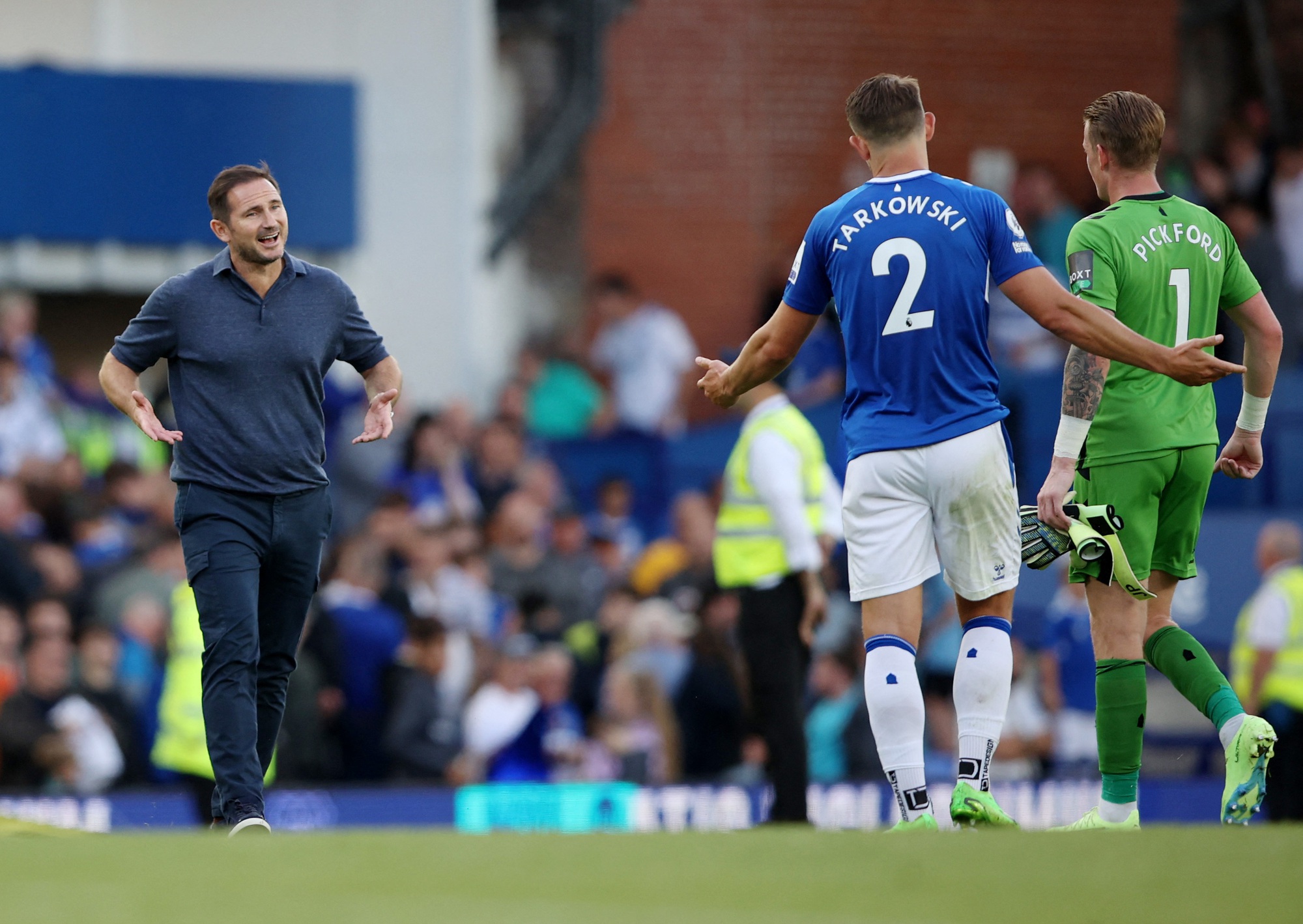 Lampard và Gerrard ôm trái đắng trong ngày khai mạc Ngoại hạng Anh - Ảnh 4.