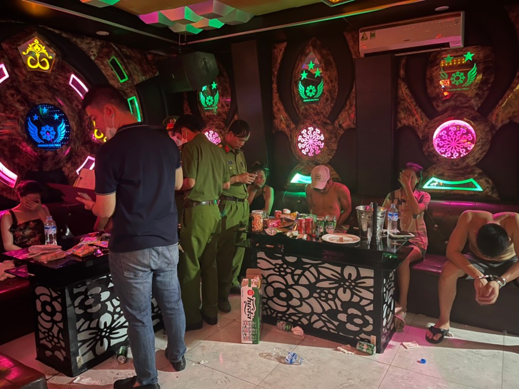 Karaoke Hoài Thu 2 tại Quảng Bình là một điểm đến thú vị, và bạn sẽ khám phá được nhiều bí mật thú vị khi đến đây. Hãy xem hình để tìm hiểu thêm về nơi này.
