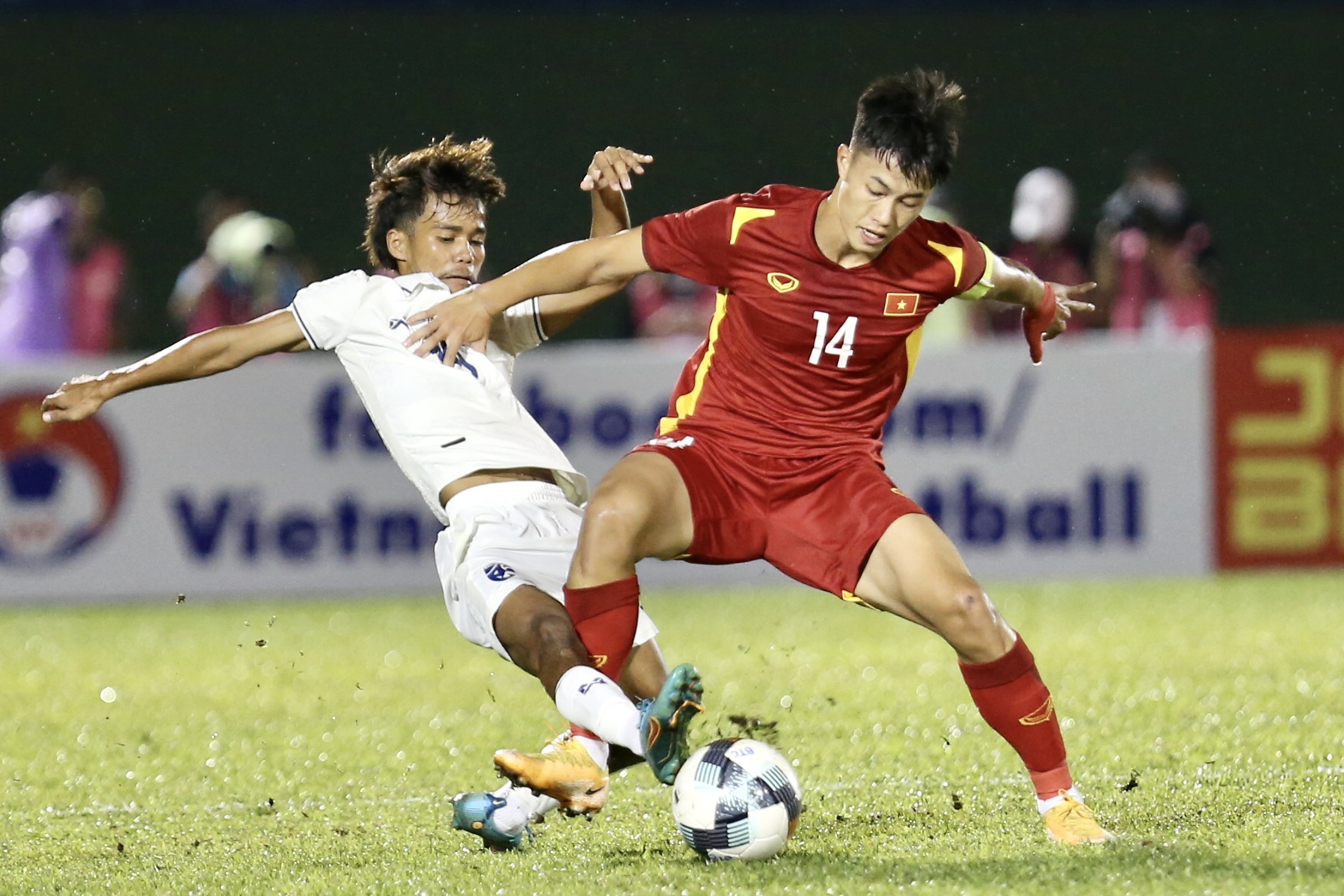 U19 Việt Nam đánh bại Thái Lan - Ảnh 1.