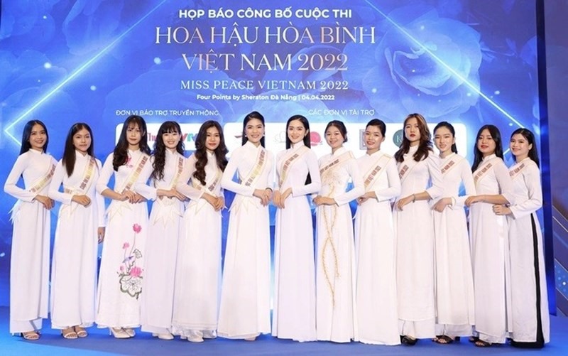 Vừa bị phạt tiền, Miss Peace Vietnam phải bỏ tên gọi Hoa hậu Hòa bình Việt Nam - Ảnh 1.