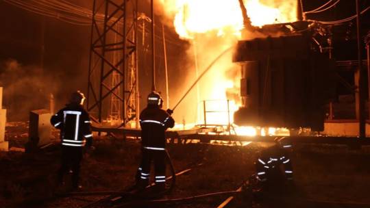 Nga tấn công lưới điện, Ukraine thiệt hại nặng - Ảnh 1.