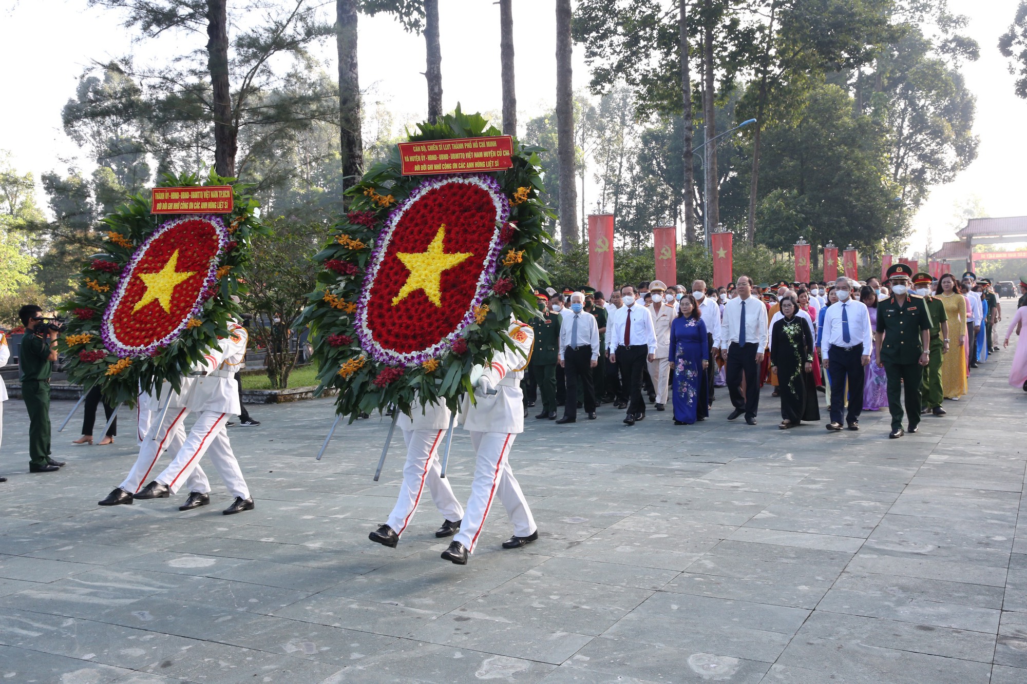 Phát huy truyền thống “Đất thép thành đồng” - Ảnh 1.