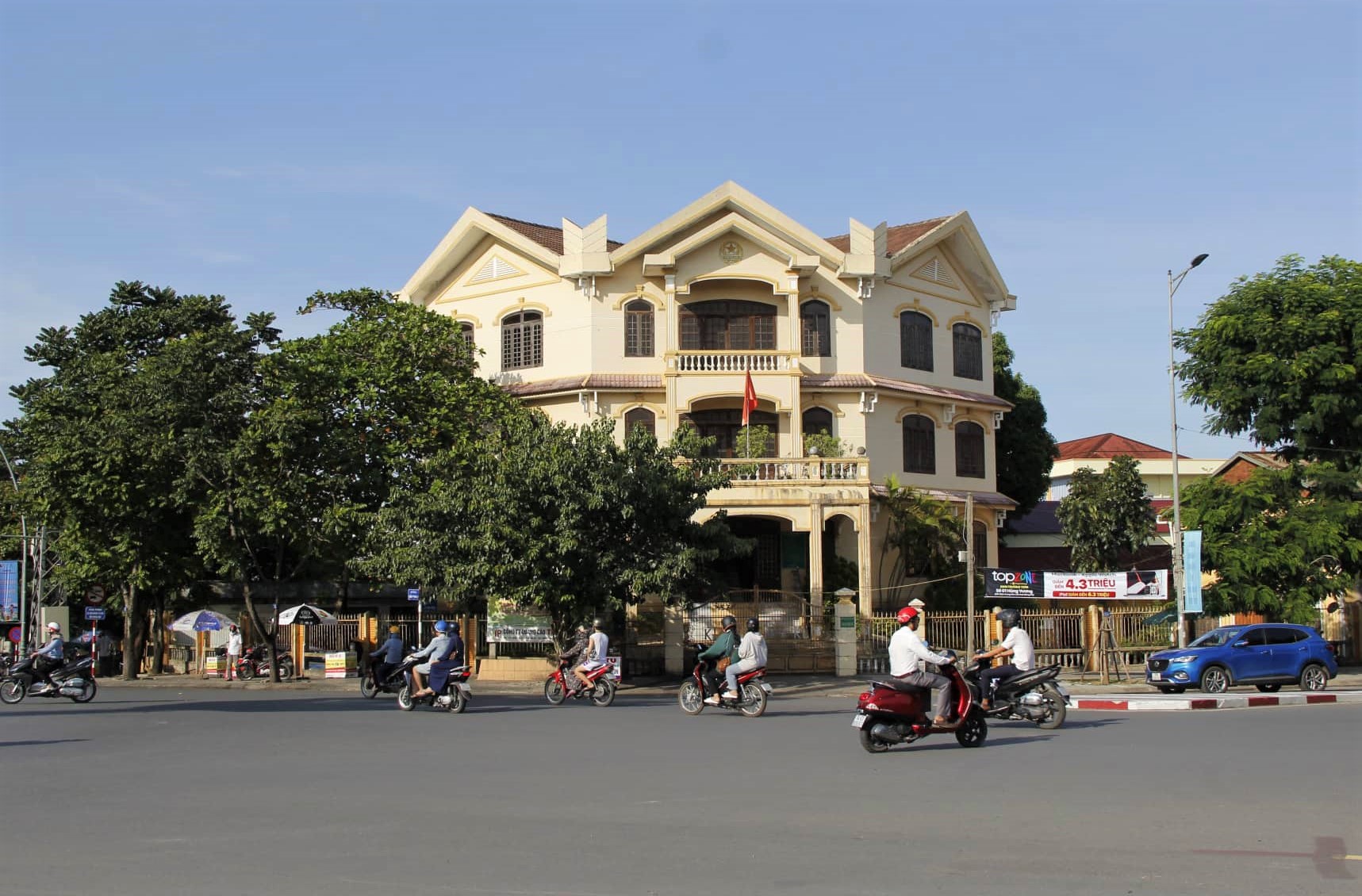 Chi cục trưởng Kiểm lâm tỉnh Quảng Trị bị kỷ luật - Ảnh 1. Chi cục trưởng Kiểm lâm tỉnh Quảng Trị bị kỷ luật - Ảnh 1.
