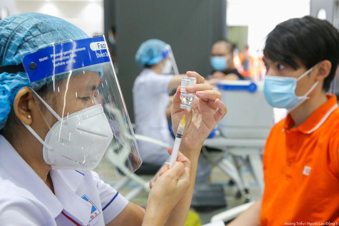 Chuyên gia nói gì về việc tiêm vắc-xin COVID-19 cho trẻ từ 6 tháng tuổi? - Ảnh 2. Chuyên gia nói gì về việc tiêm vắc-xin COVID-19 cho trẻ từ 6 tháng tuổi? - Ảnh 2.