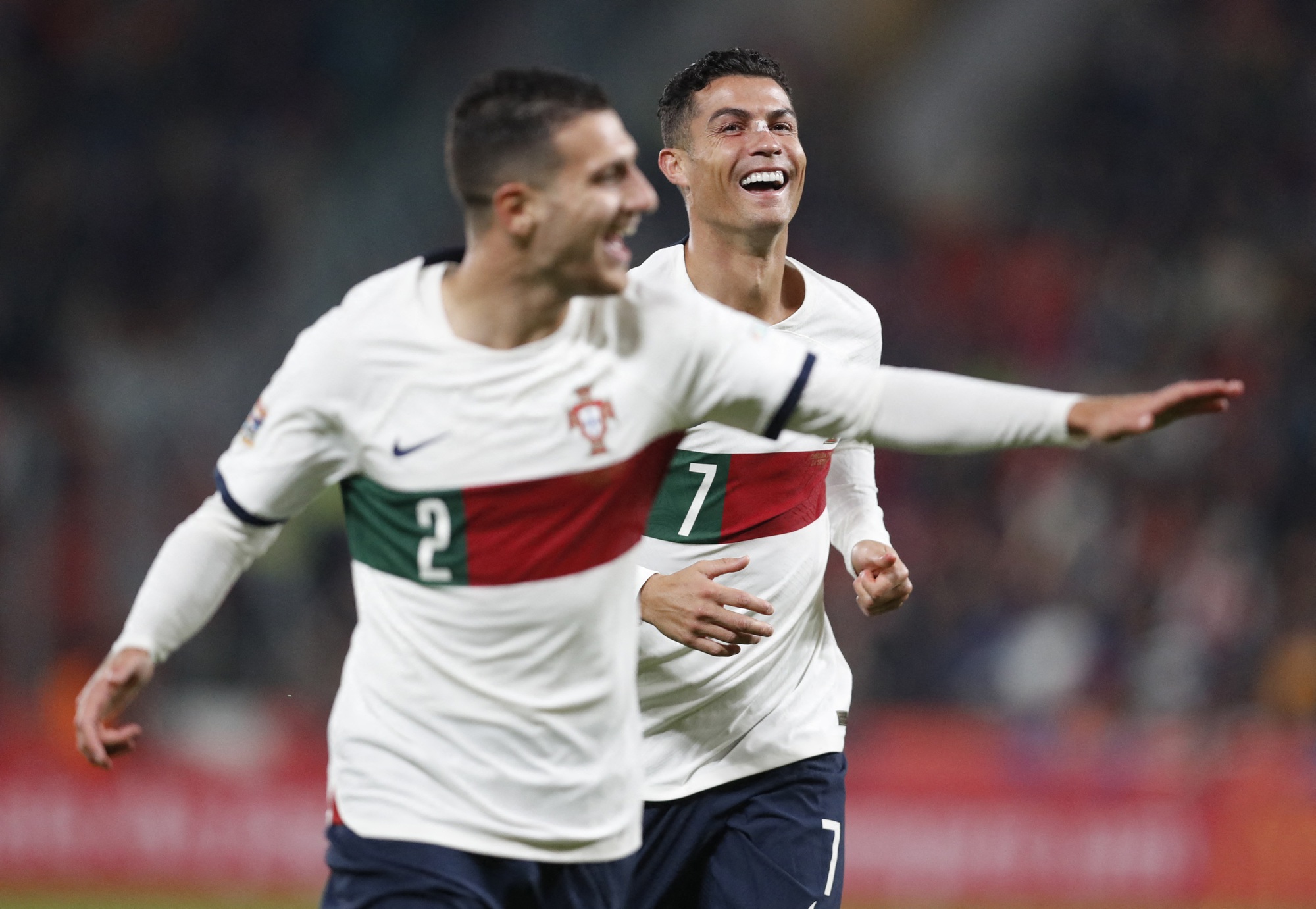 Dàn sao Man United tỏa sáng, Bồ Đào Nha mơ vé bán kết Nations League - Ảnh 3.