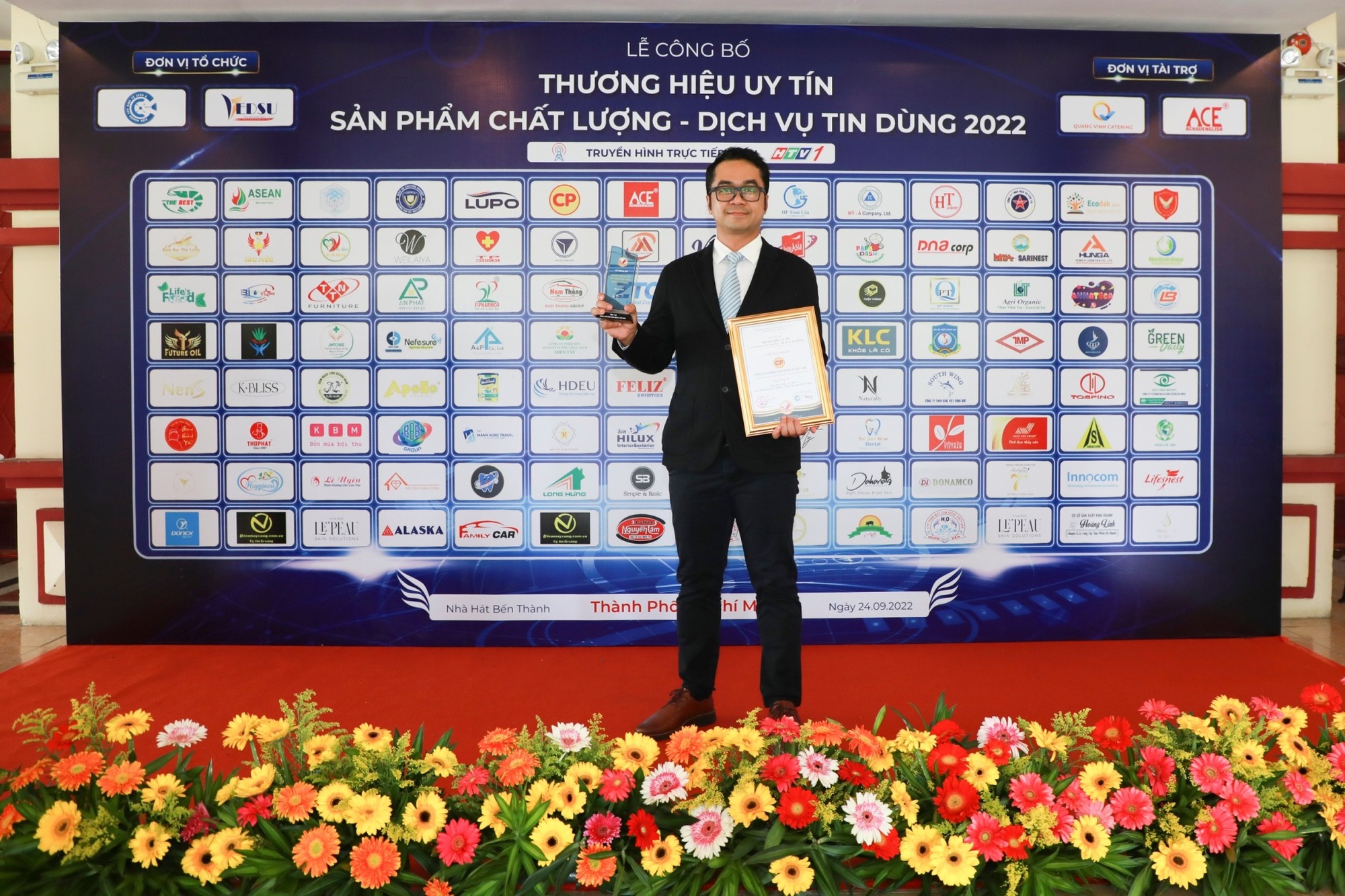 C.P. Việt Nam đạt giải thưởng “Thương hiệu uy tín - Sản phẩm chất lượng - Dịch vụ tin dùng” - Ảnh 2.