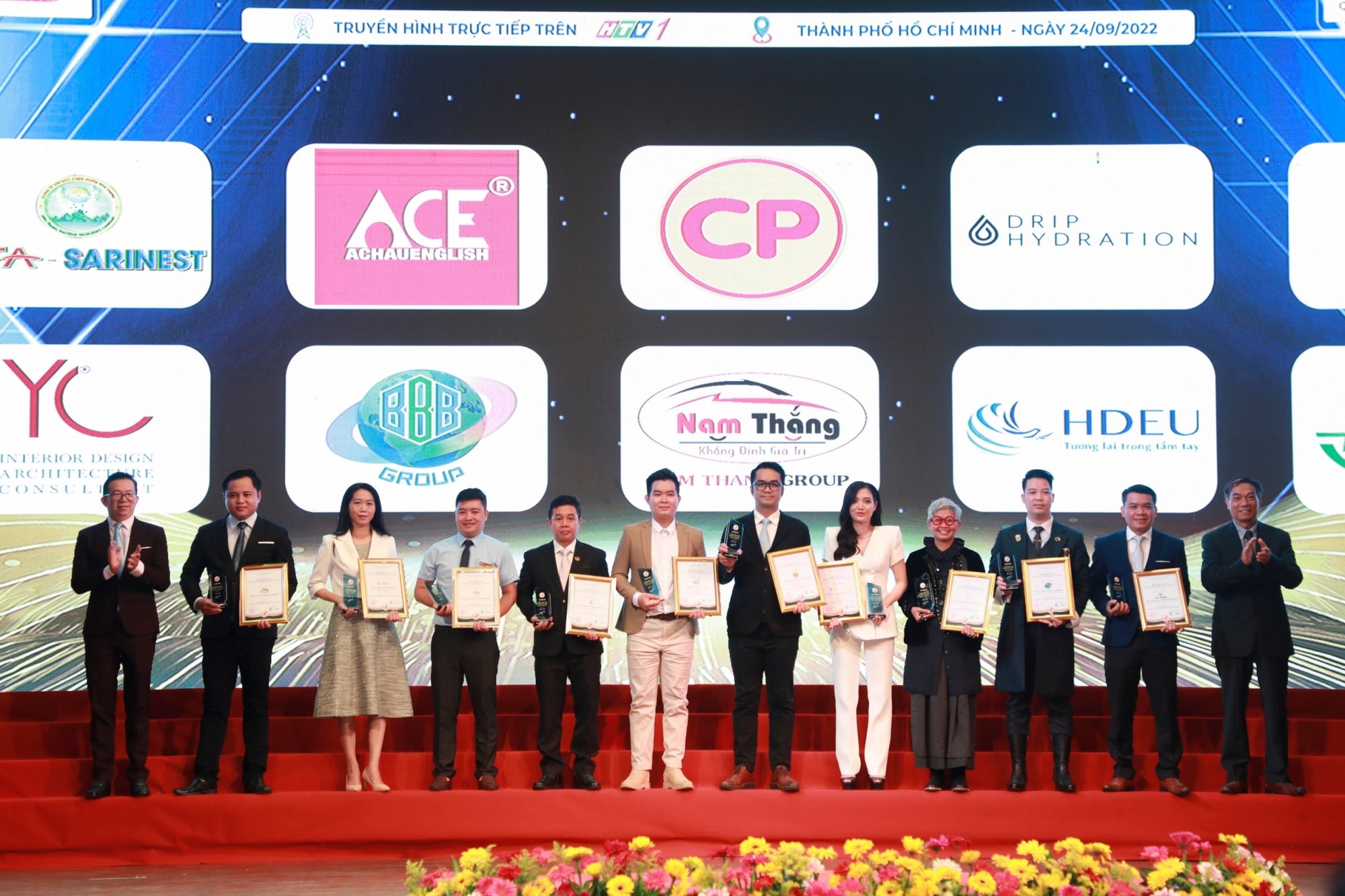 C.P. Việt Nam đạt giải thưởng “Thương hiệu uy tín - Sản phẩm chất lượng - Dịch vụ tin dùng” - Ảnh 3.