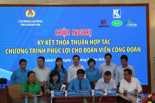 Khánh Hòa: Ký kết hợp tác vì phúc lợi đoàn viên - Ảnh 1.