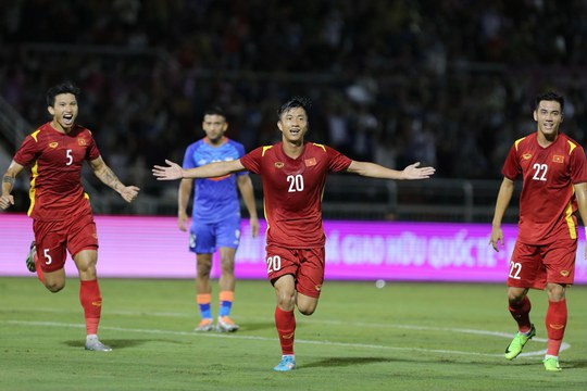 HLV Park Hang-seo sẽ tuyển thêm quân trước AFF Cup 2022 - Ảnh 3.