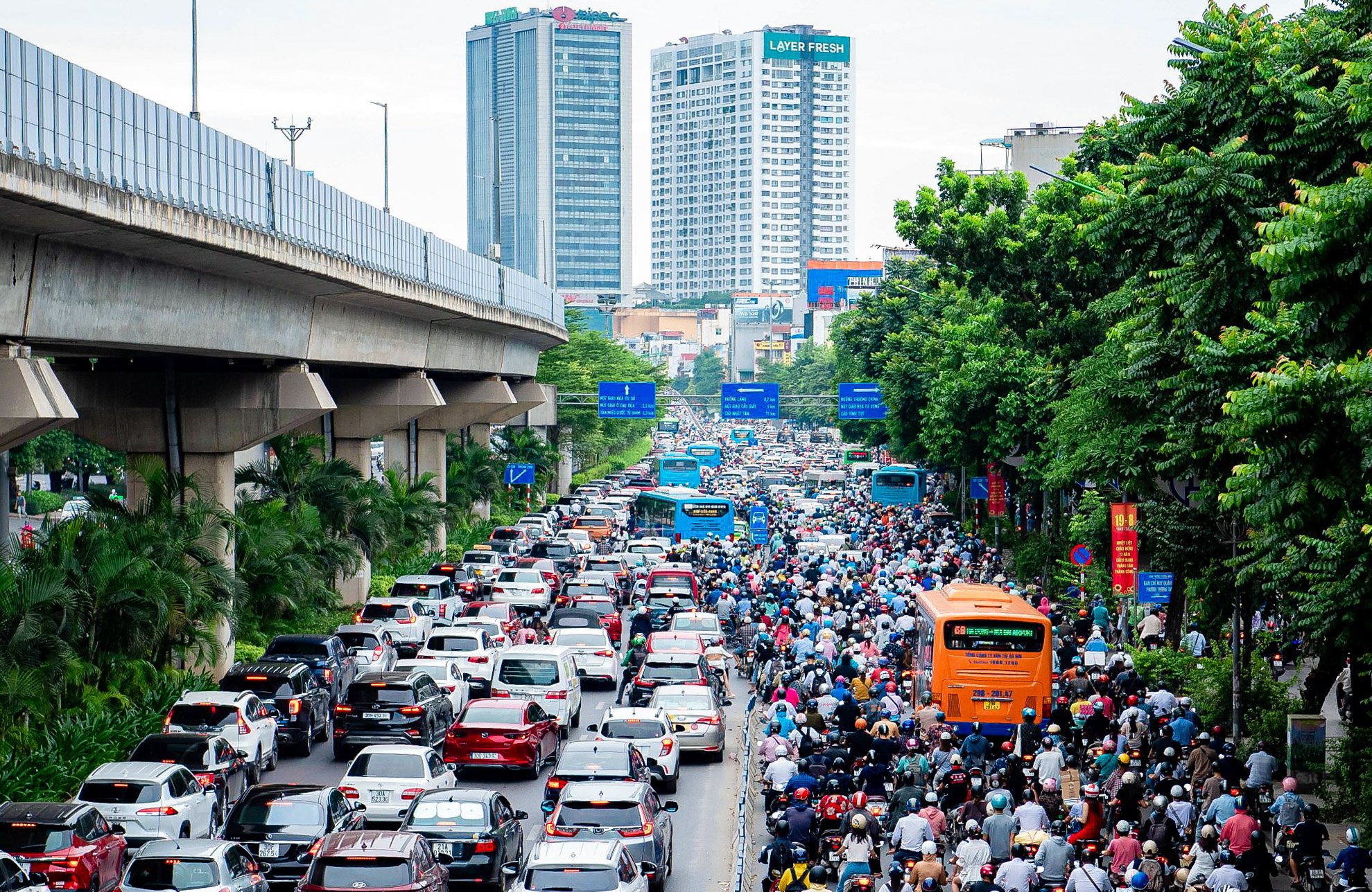 Hà Nội ra điều kiện để được nhồi chung cư, cao ốc - Ảnh 1.