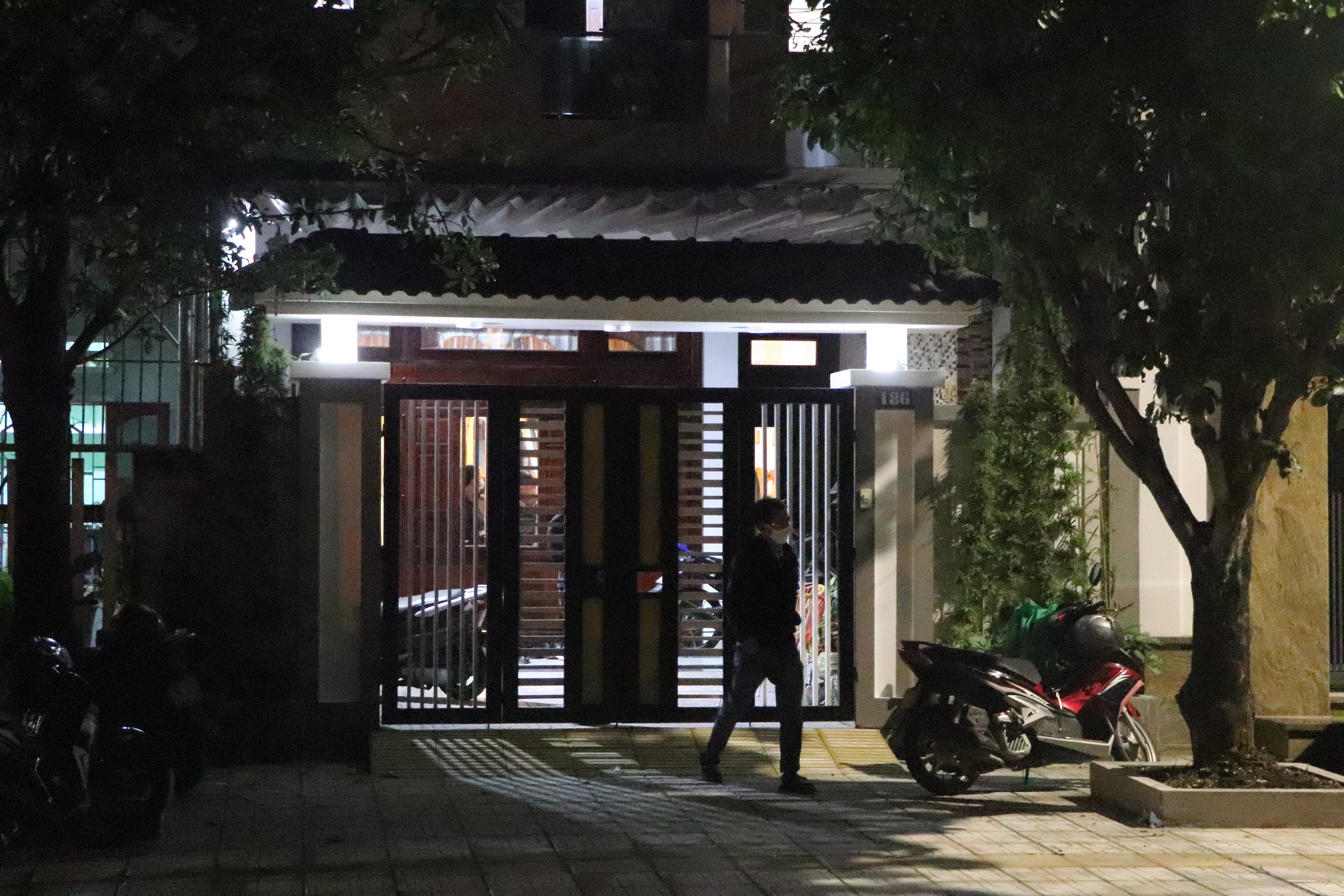 Quảng Nam từng giải cứu khoảng 40.000 người về nước lúc COVID-19 bùng phát - Ảnh 2. Quảng Nam từng giải cứu khoảng 40.000 người về nước lúc COVID-19 bùng phát - Ảnh 2.