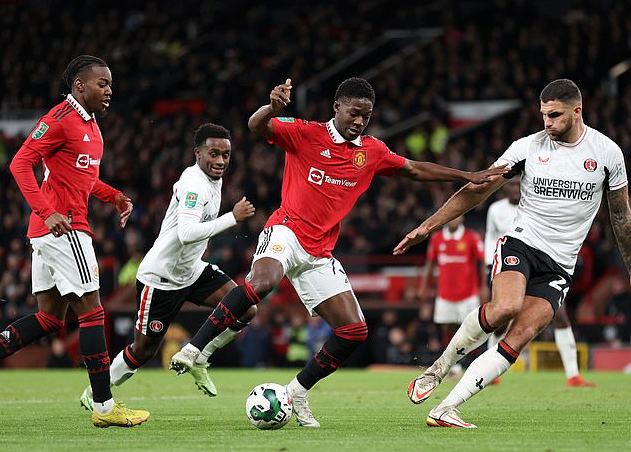 Rashford bùng nổ cú đúp, Man United đoạt vé bán kết League Cup - Ảnh 2.