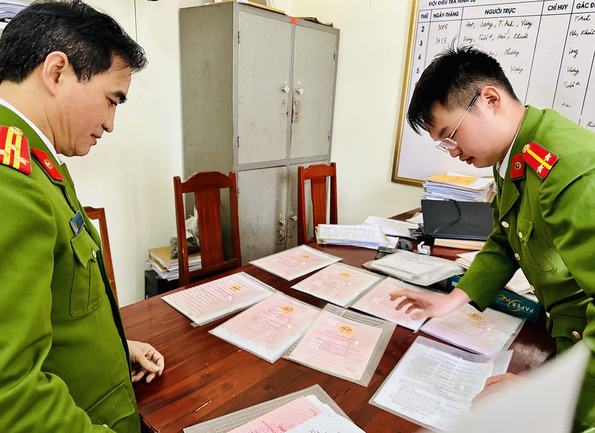Cho vay với lãi suất "cắt cổ" 500%/năm, ổ tín dụng đen thu lời hàng tỉ đồng