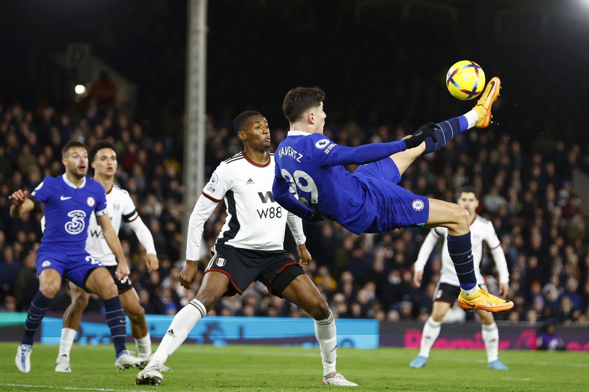 Tân binh Joao Felix nhận thẻ đỏ ngày ra mắt, Chelsea thua thảm Fulham - Ảnh 7.