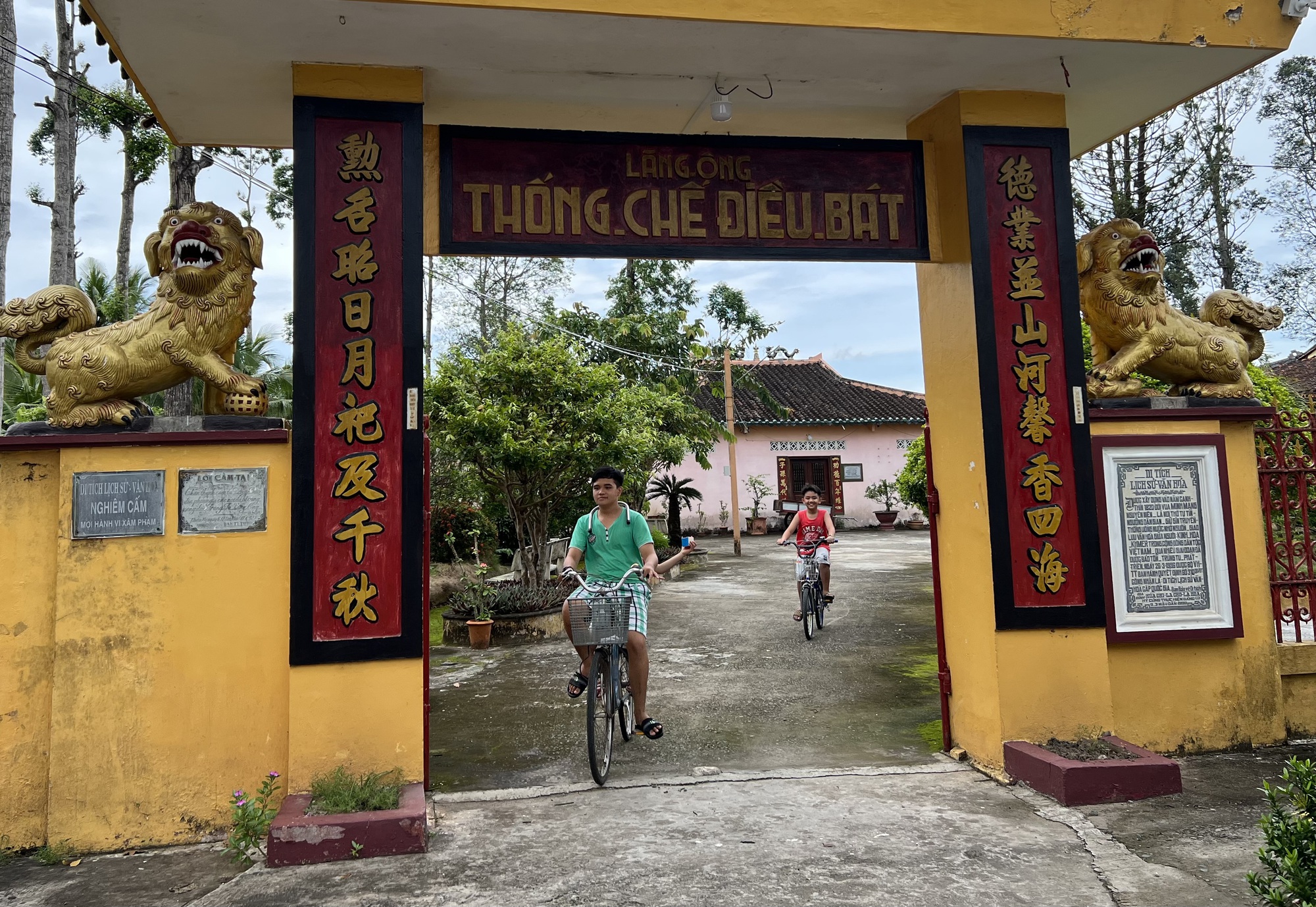 Ngày xuân, viếng Lăng ông Tiền quân Thống chế Điều bát - Ảnh 1.