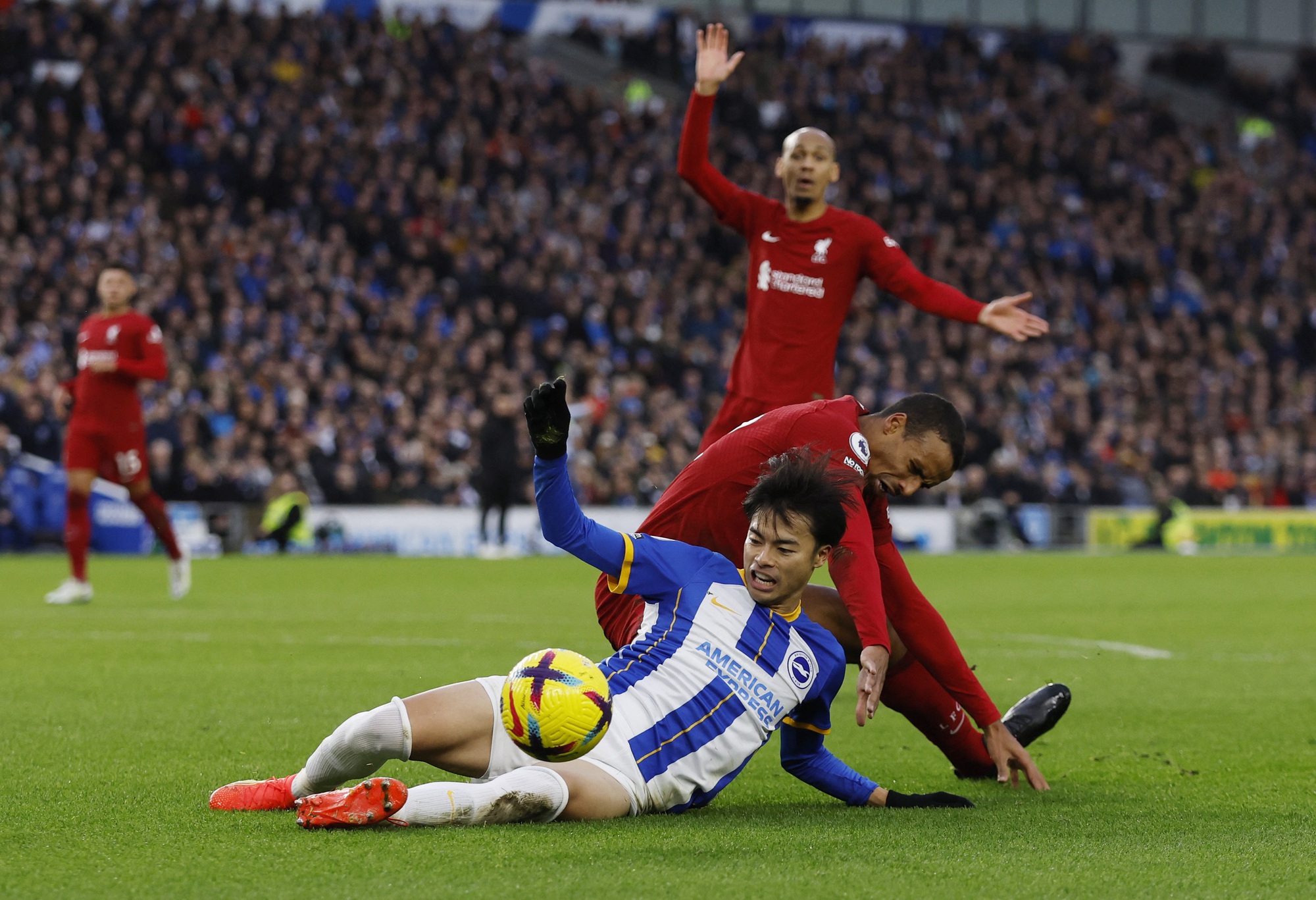 Thua đậm Brighton 0-3, Liverpool trượt dài giải Ngoại hạng Anh - Ảnh 2.