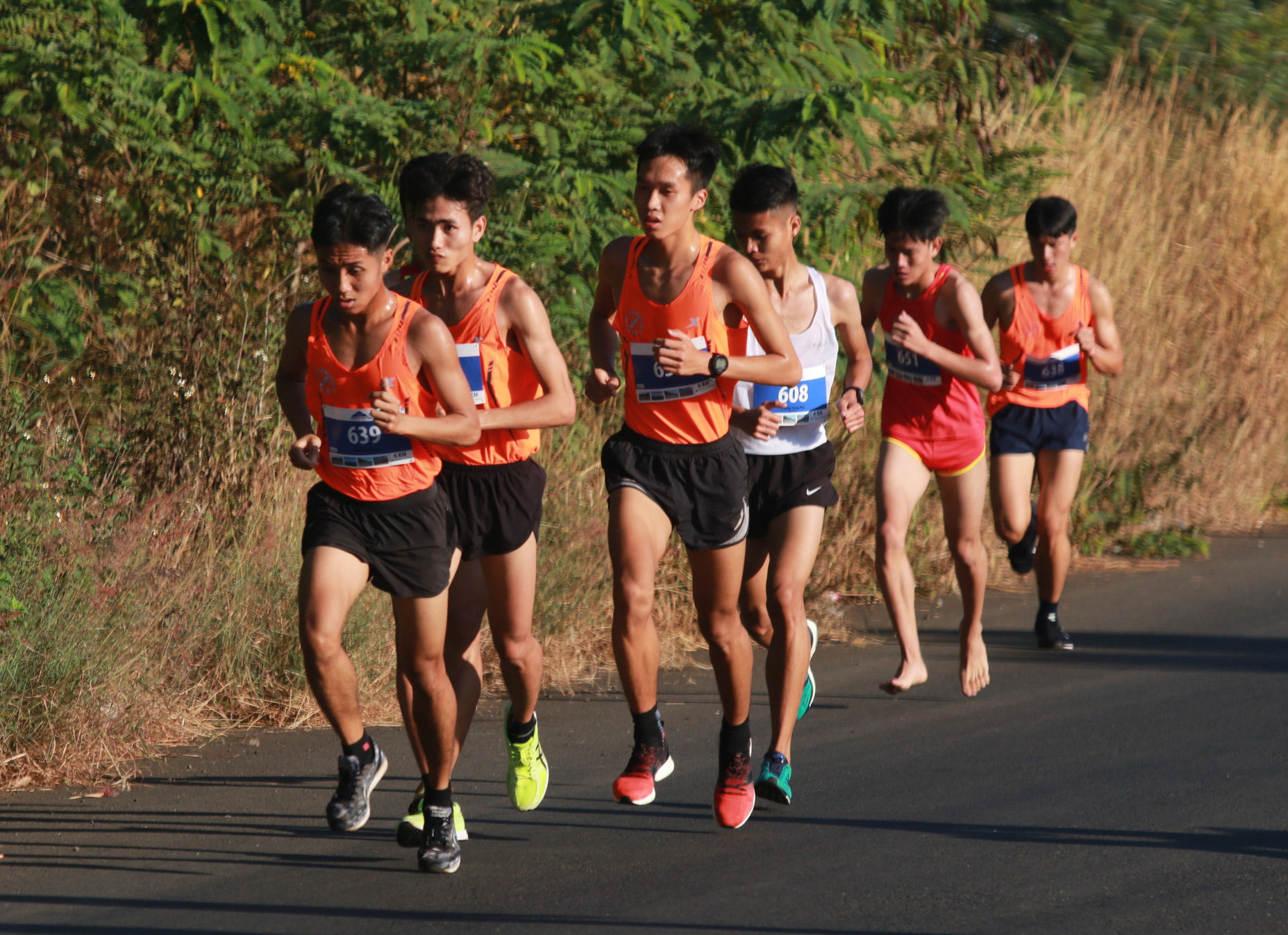 Hoàng Nguyên Thanh: Leo núi Bà Rá để thành vua marathon Đông Nam Á - Ảnh 5.