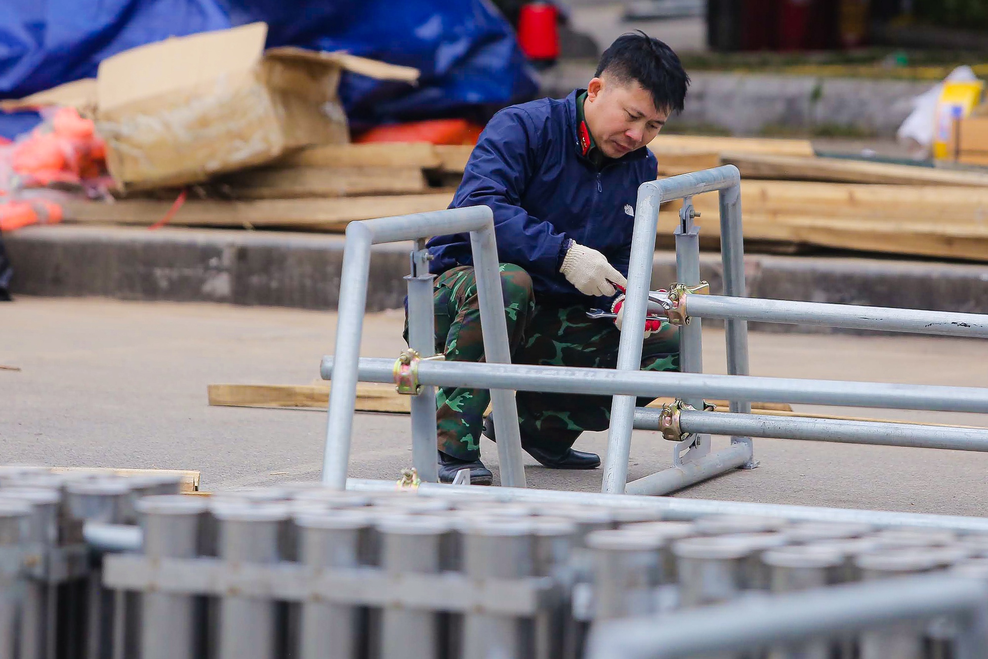 Bên trong trận địa pháo hoa ở Hà Nội - Ảnh 6.