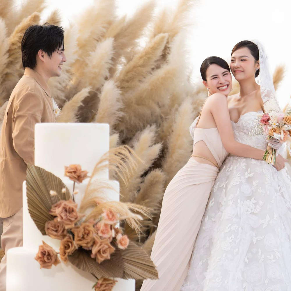Những cô dâu, chú rễ mới trong đám cưới đình đám của showbiz Việt - Ảnh 11.