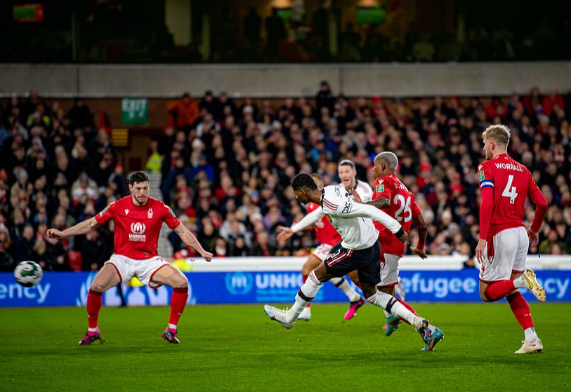 Thắng đậm Nottingham Forest, Man United cầm chắc vé chung kết League Cup - Ảnh 3.