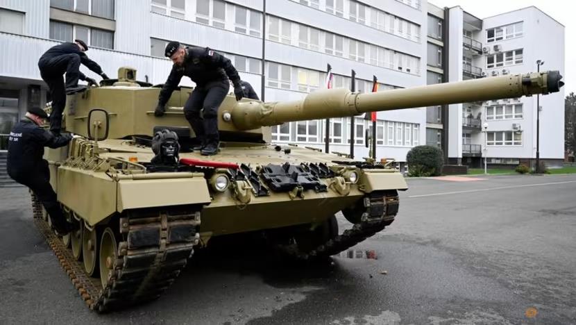 Mỹ Sẽ Cung Cấp Xe Tăng Chiến Đấu Chủ Lực M1 Abrams Cho Ukraine - Báo Người  Lao Động
