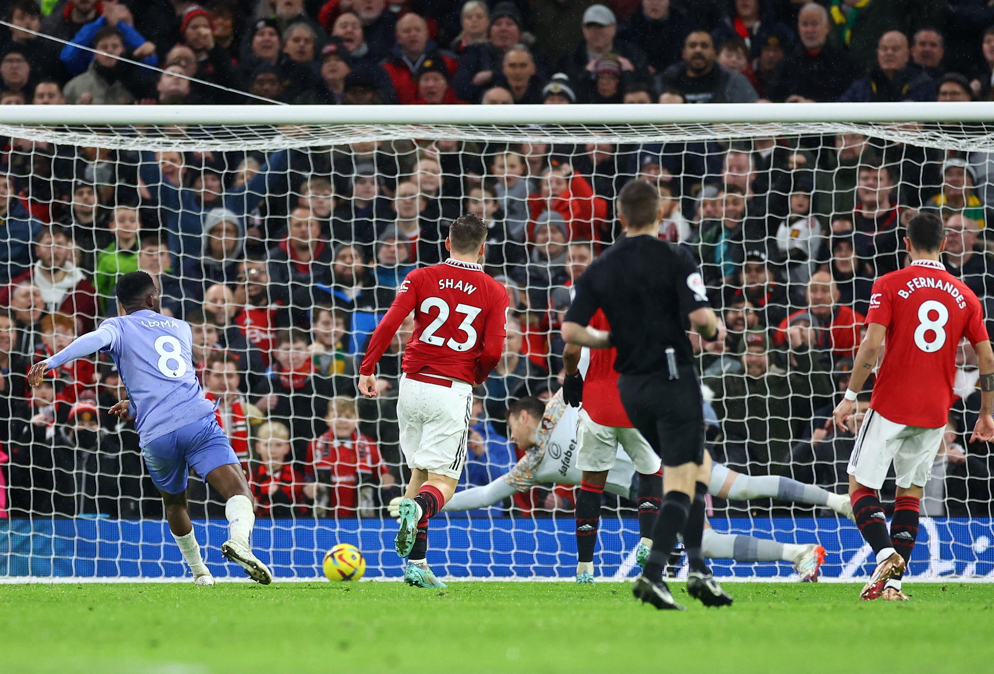 Thắng tưng bừng Bournemouth, Man United đại náo Top 3 - Ảnh 3.