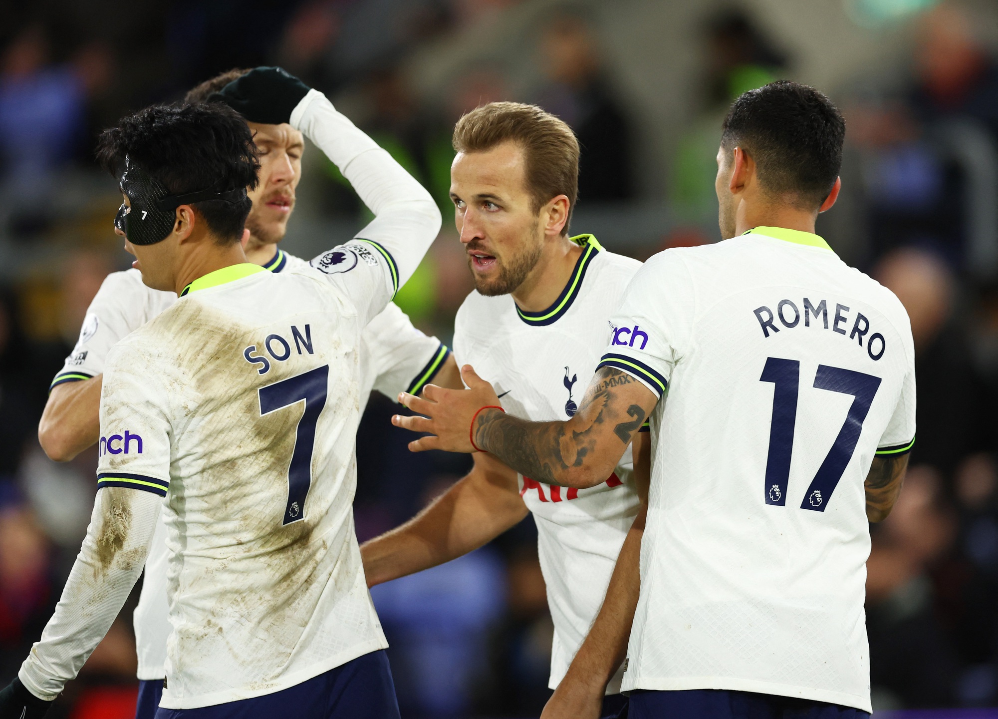 Bùng nổ trận derby London, Tottenham trở lại cuộc đua Top 4 - Ảnh 7.