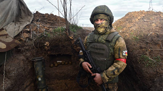 Nga chính thức ngừng bắn, tố Ukraine tiếp tục pháo kích - Ảnh 1.