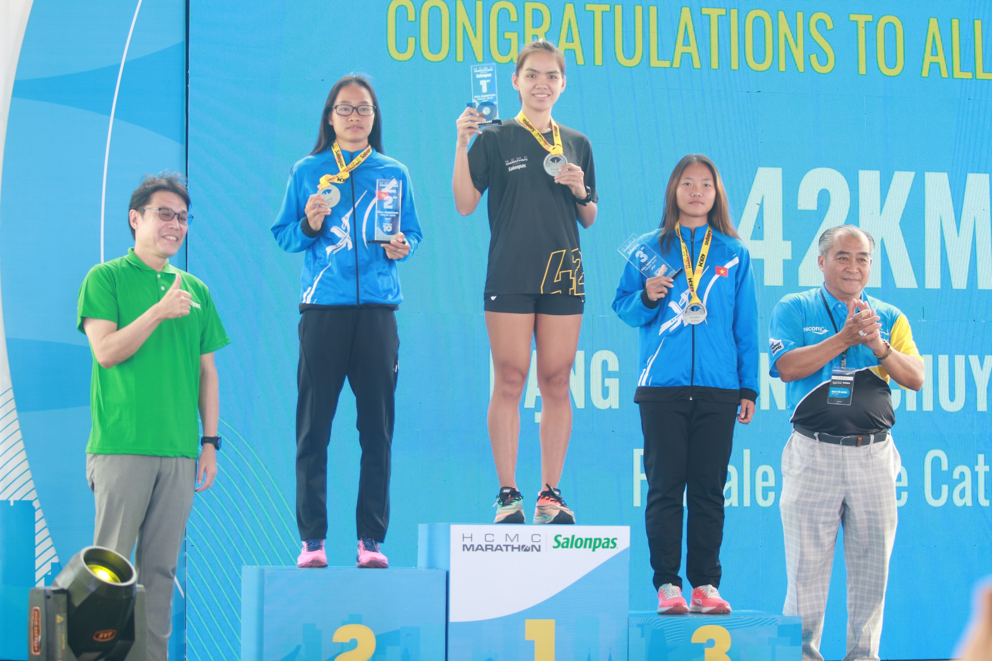Nhà vô địch SEA Games đăng quang giải Marathon TP HCM 2023 - Ảnh 3.