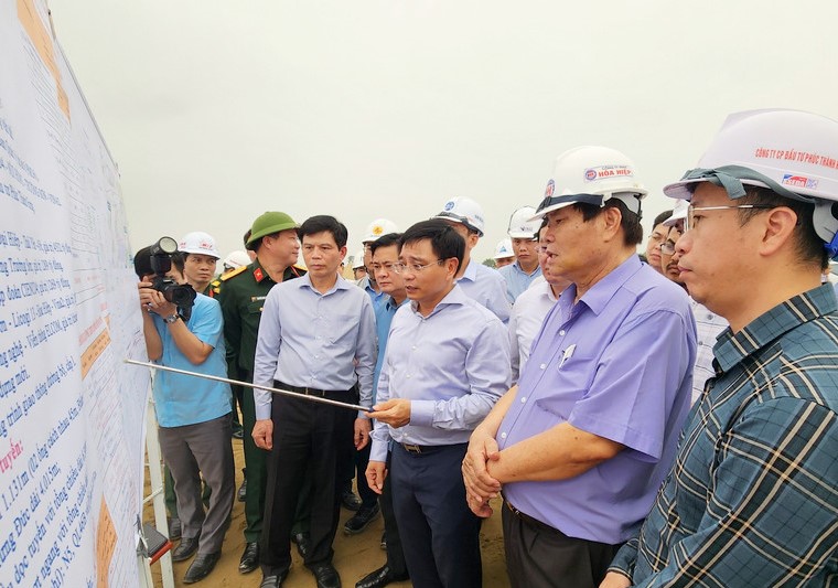 Bộ Giao thông vận tải kiểm tra đột xuất các gói thầu liên quan AIC, cao tốc Bắc-Nam - Ảnh 1.