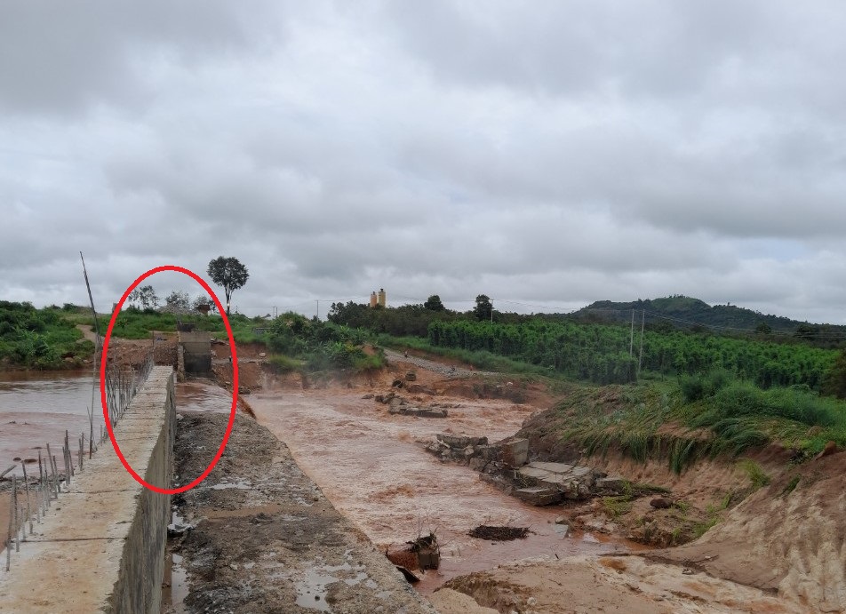 Sự cố vỡ đê thủy điện Ia Glae 2 ở Gia Lai - Ảnh 1.