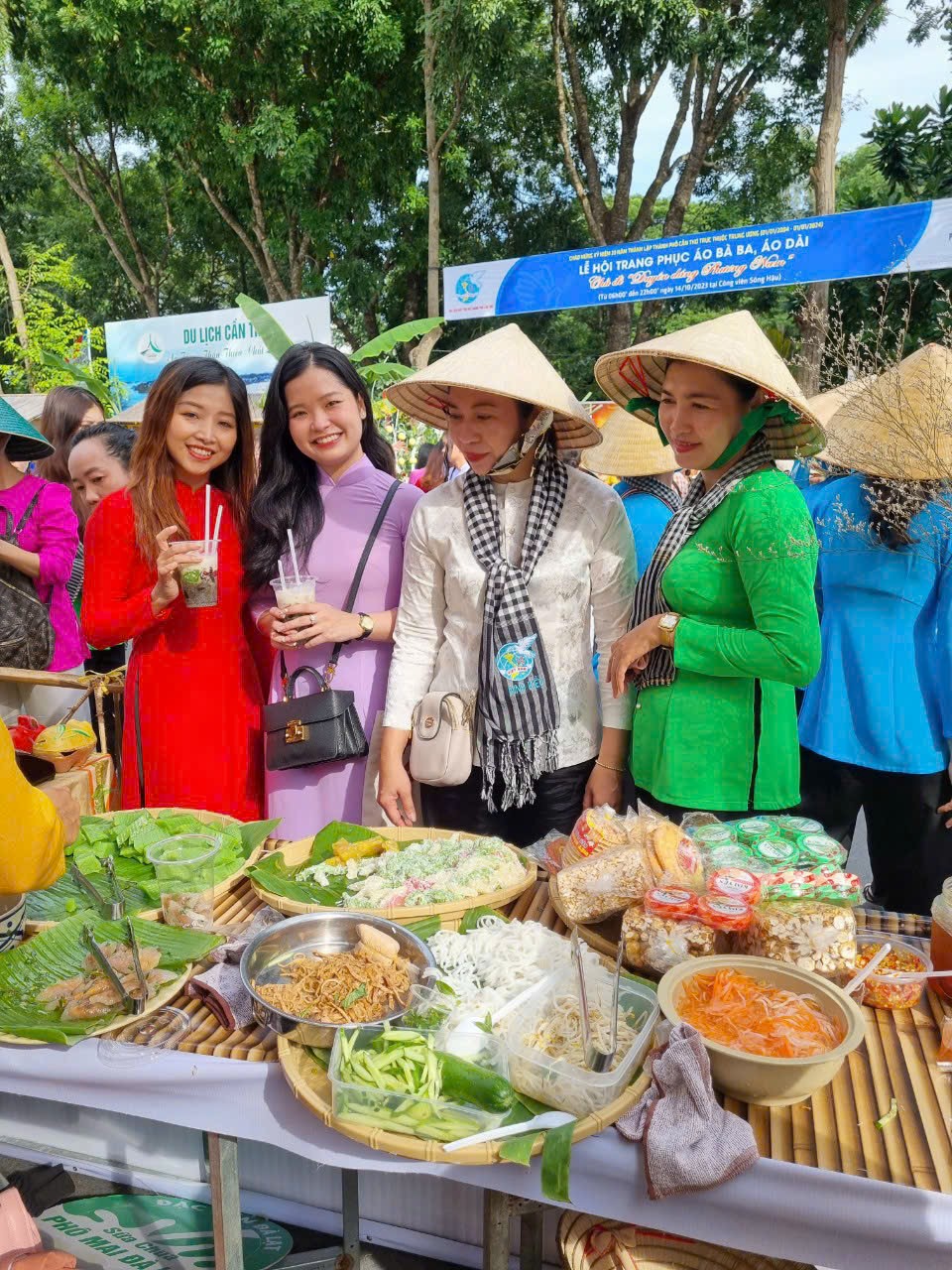 Xác lập Kỷ lục Việt Nam tại lễ hội áo bà ba, áo dài ở Cần Thơ - Ảnh 12.