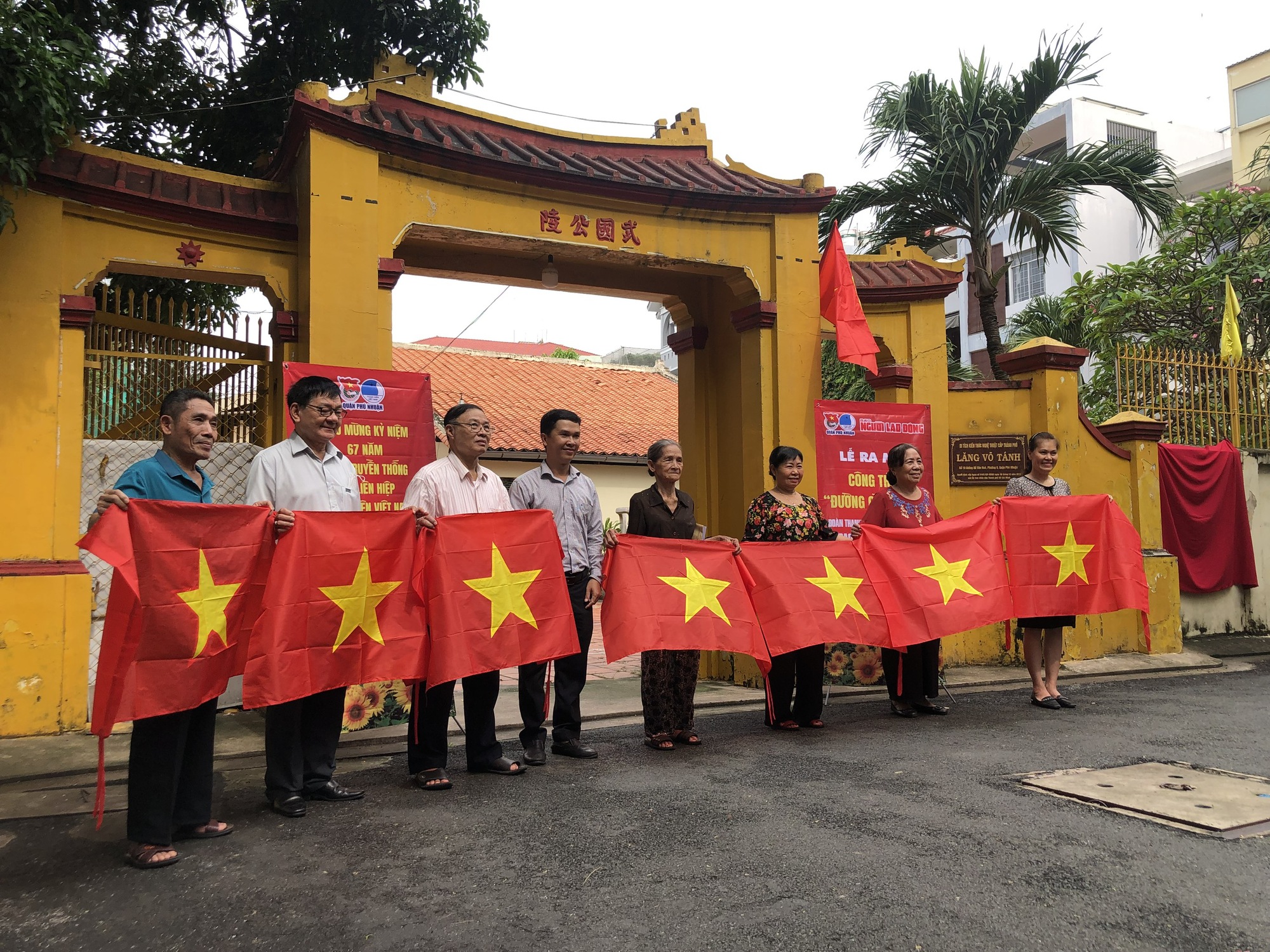 Đường vào 10 di tích lịch sử và địa chỉ đỏ của quận Phú Nhuận sẽ rợp bóng cờ Tổ quốc - Ảnh 4.