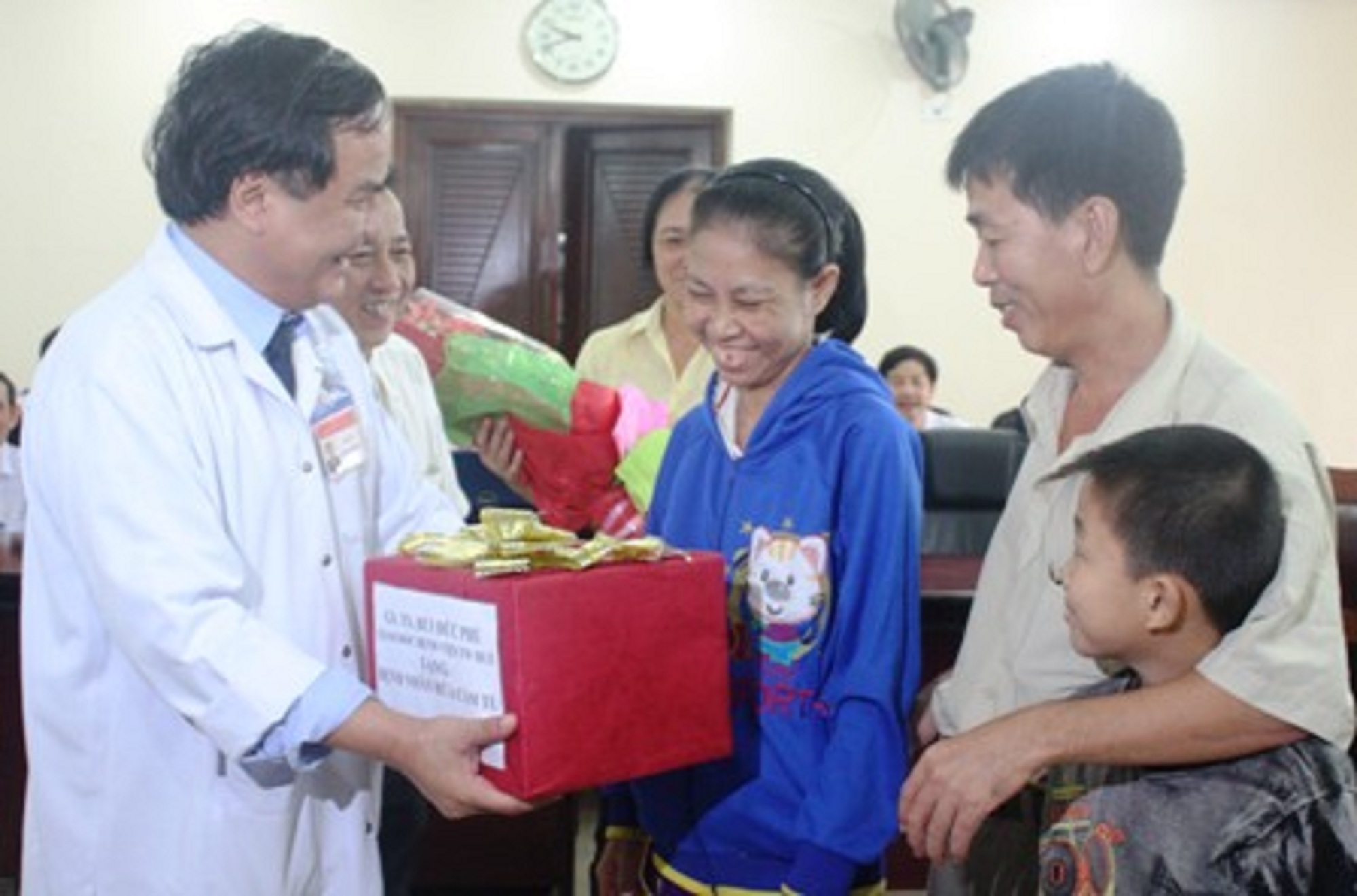 Chuyện chưa kể về những ca ghép tạng “kinh điển”- Ảnh 15.